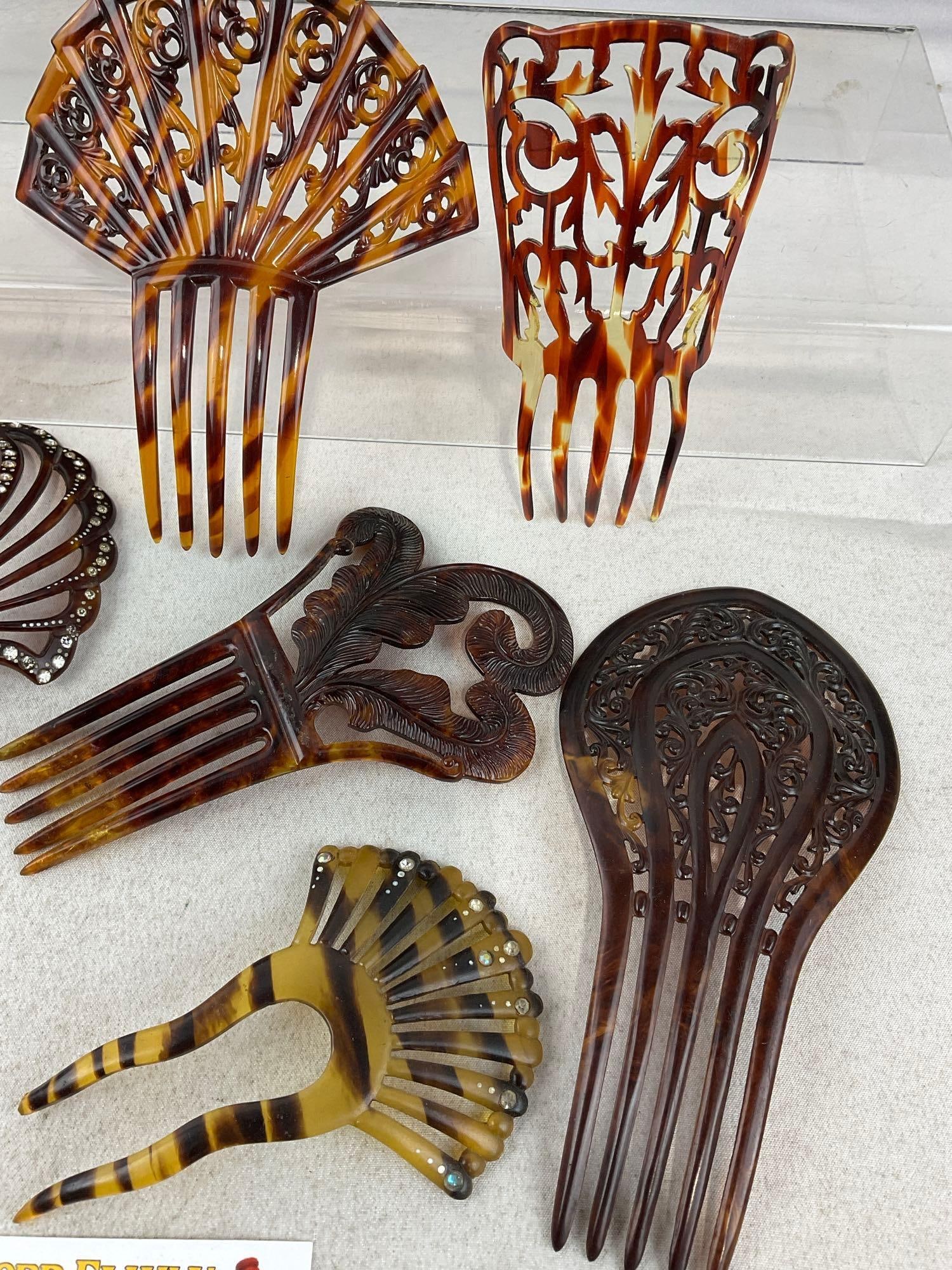 Collection of 8 Bakelite/Celluloid Vintage Combs, Faux Tortoiseshell Designs - 3