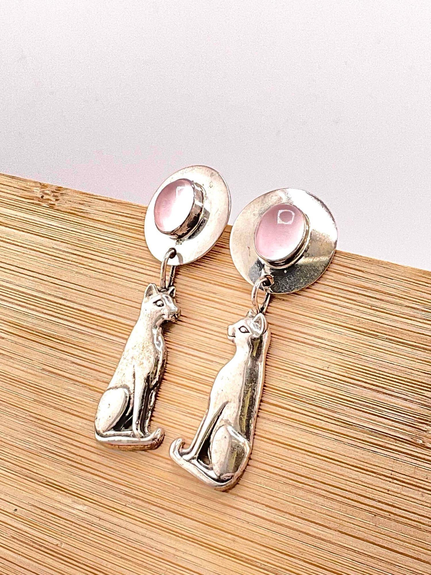 Vintage Carol Felley Sterling Silver Earrings w/ Rose Quartz Toned Setting & Cat Design. - 2
