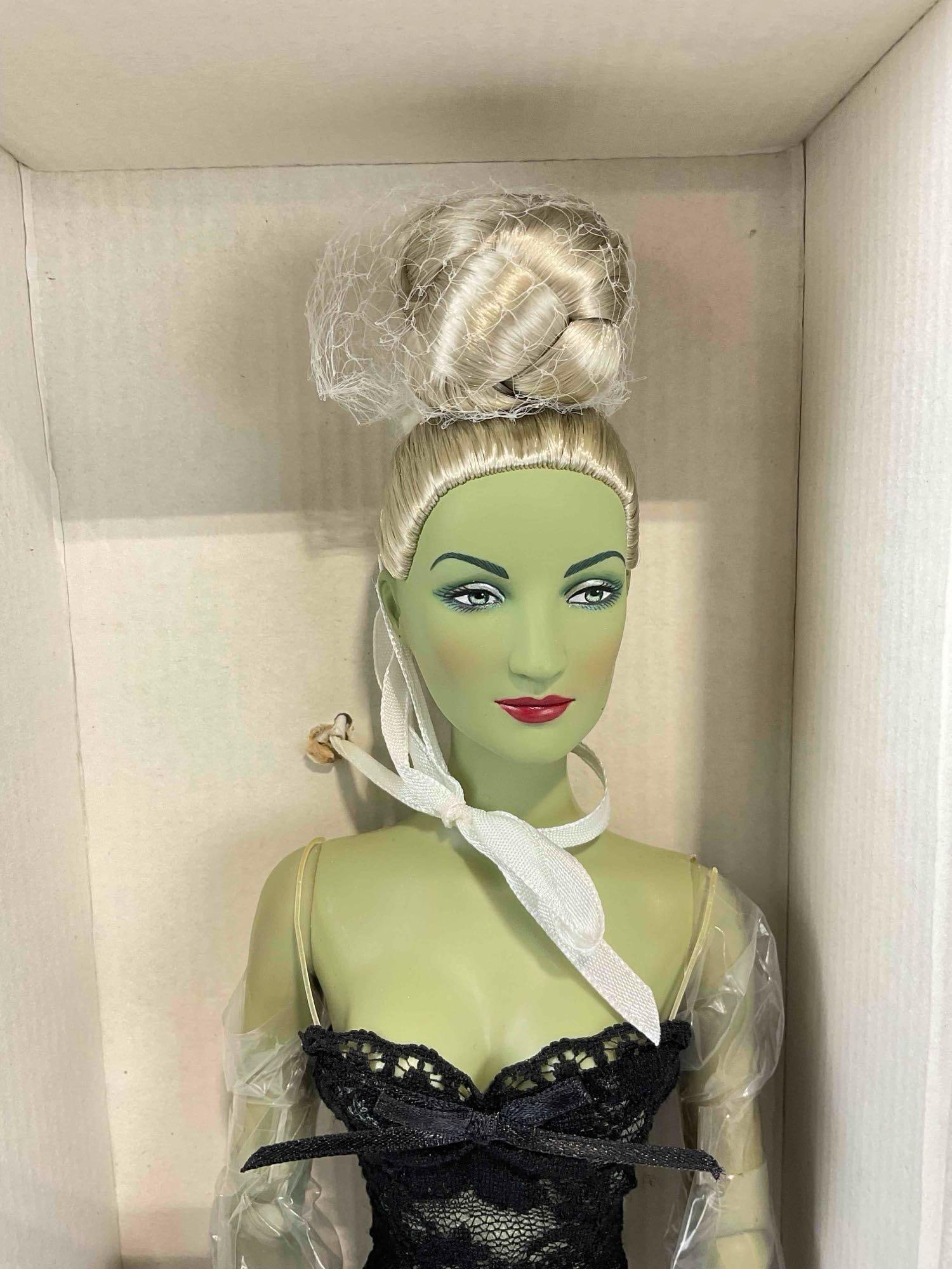 Tonner Wizard of Oz Wickedly Basic Silver Witch Fashion Doll T6-OZBD-02 in Original Box. LNIB. - 2