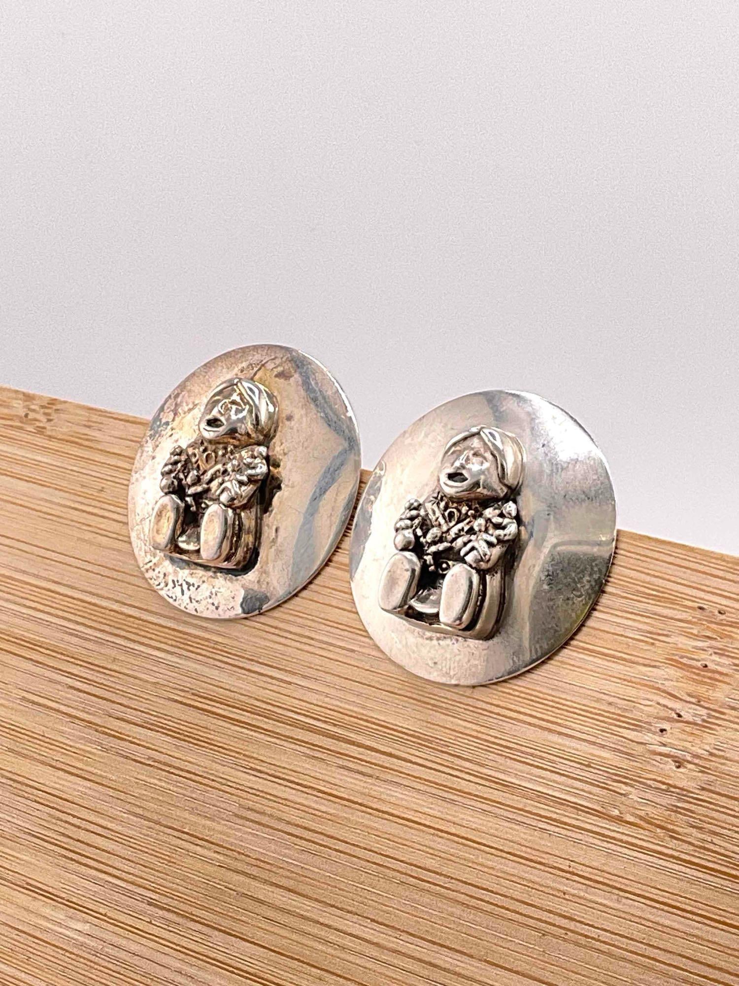 Vintage Carol Felley Sterling Silver Earrings w/ Storyteller Design. See pics. - 2