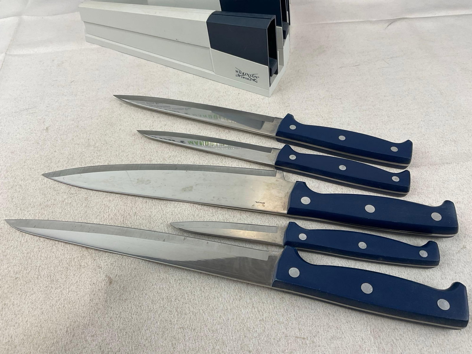 Cuisinart Mandoline NIB, & Wilkinson Sword Set of 5 Knives in sharpening wall mount - 3