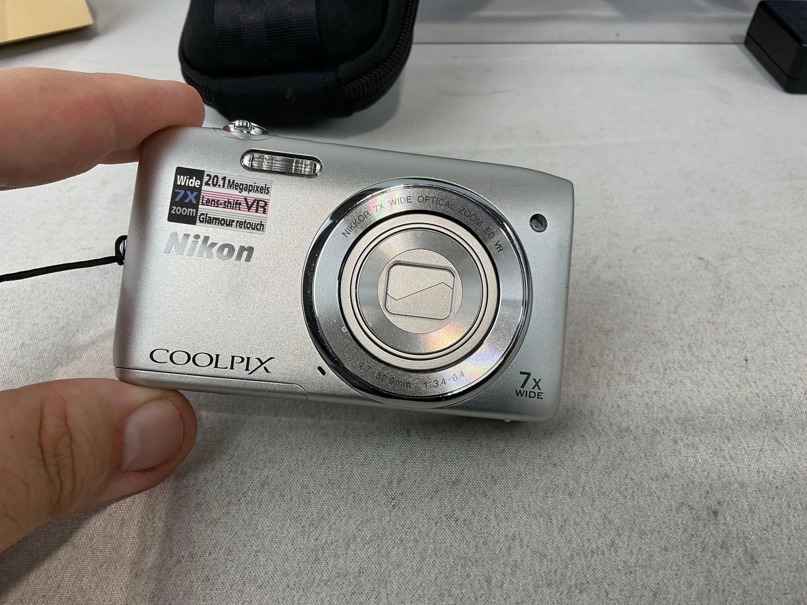 Nikon Coolpix S3500 Camera, w/battery & charger, 32 gb sd card - 2