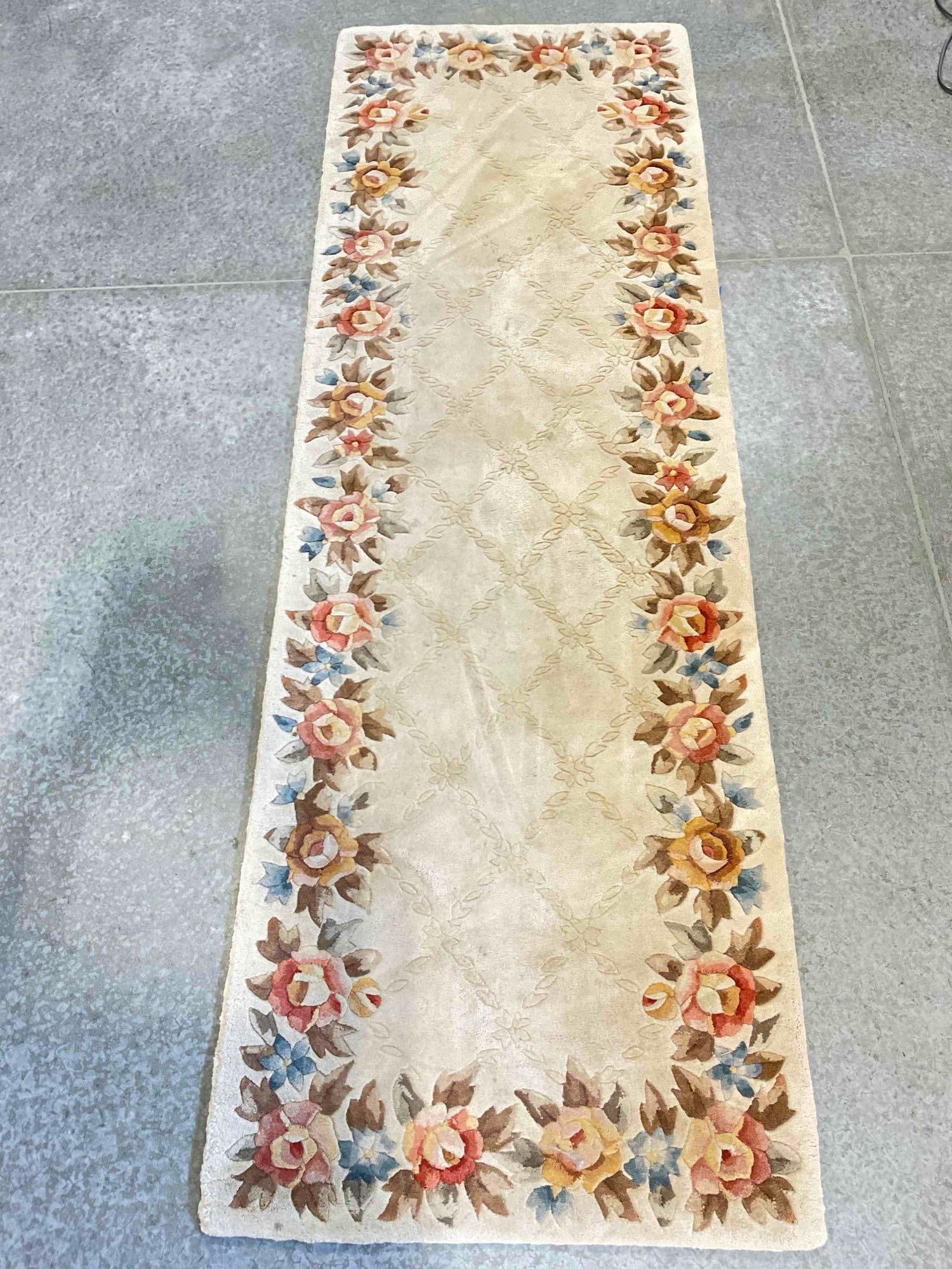 Vintage Momeni Beige Wool Pile Runner Rug w/ Floral Border. Fair Condition. Measures 96" x 32" (1 of 4)