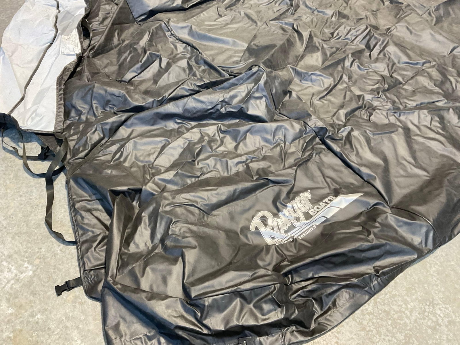 Massive Ranger Boat Cover model Z21 in black, roughly 18 x 8 feet coverage, in carrying bag - 5