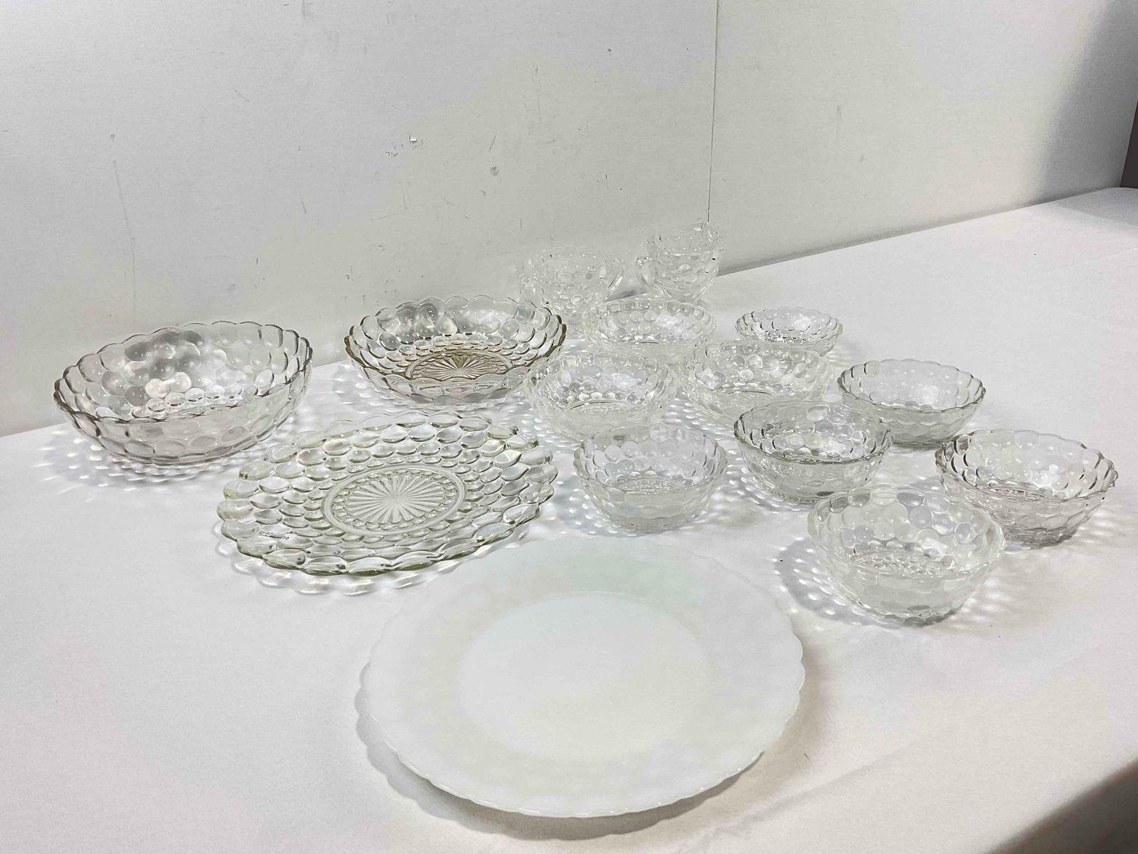 15 pcs Vintage Bubble Glass Dishes, incl. Milk Glass Plate, Clear Bowls & More! See pics. - 2