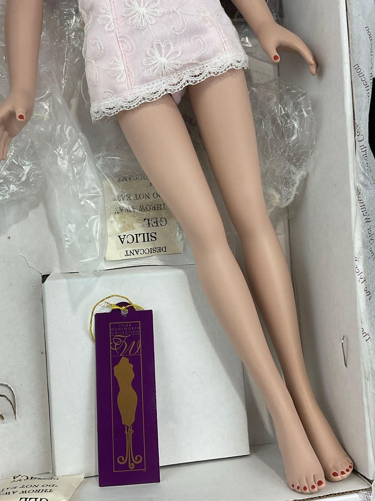 Vintage 2002 Robert Tonner Tyler Wentworth Doll, 16 inches tall, pink dress, in box - 3