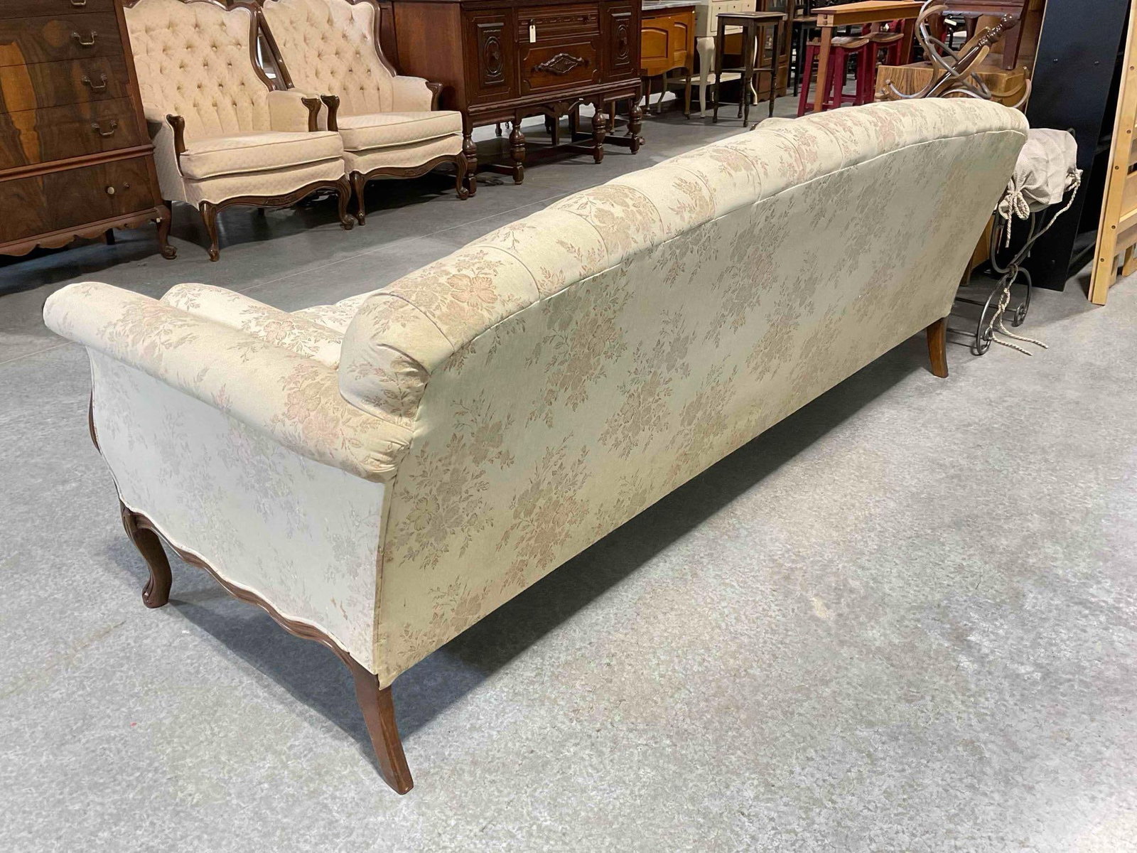 Vintage French Provincial Style Tufted Three Seat Sofa Couch w/ Ivory Floral Upholstery. See pics. - 4