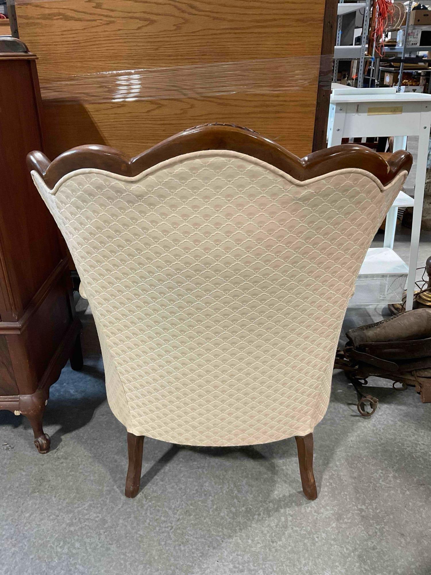 Vintage French Provincial Style Tufted Wingback Armchair w/ Pale Peach Scalloped Upholstery. - 5
