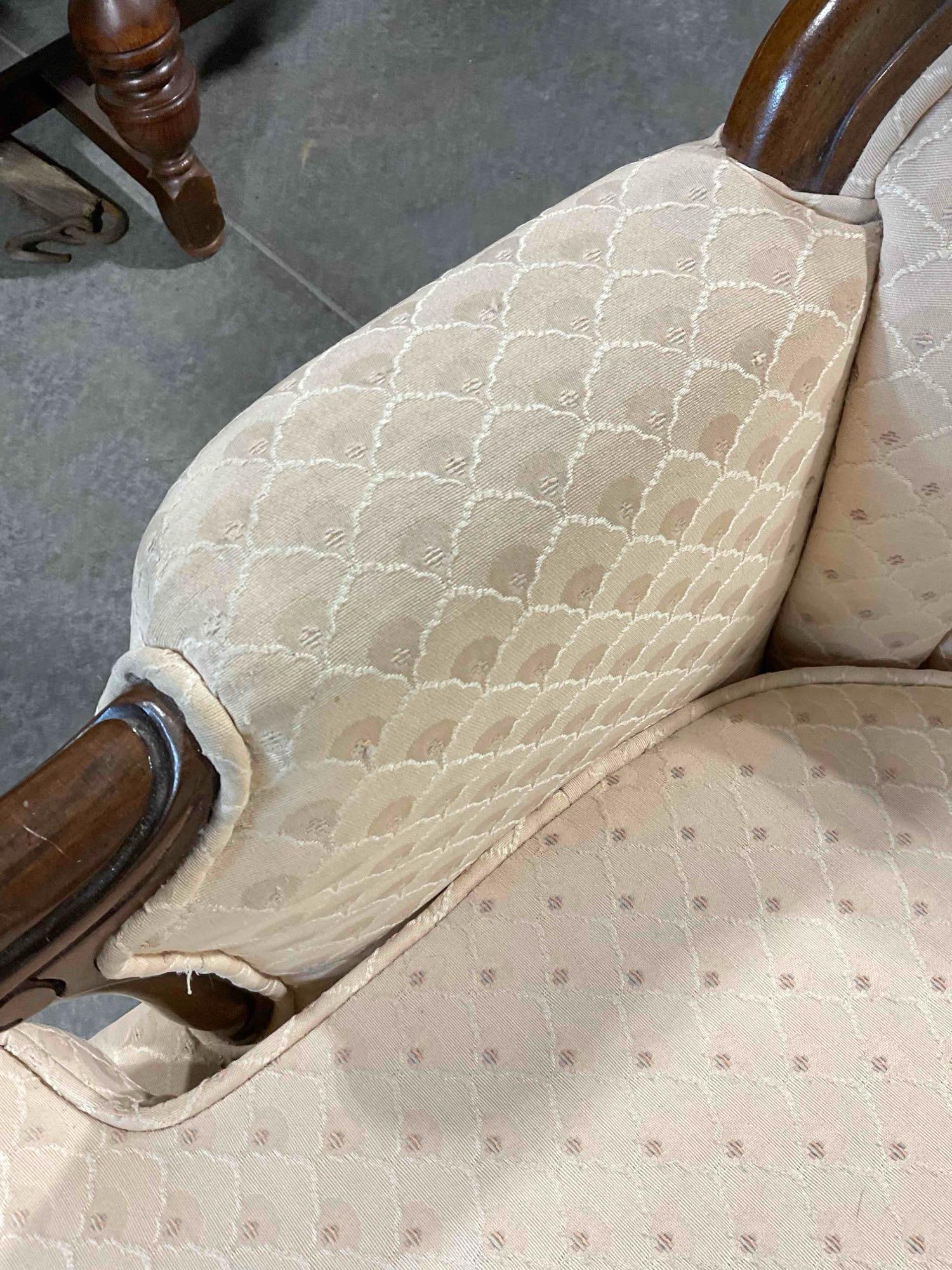 Vintage French Provincial Style Tufted Wingback Armchair w/ Pale Peach Scalloped Upholstery. - 5