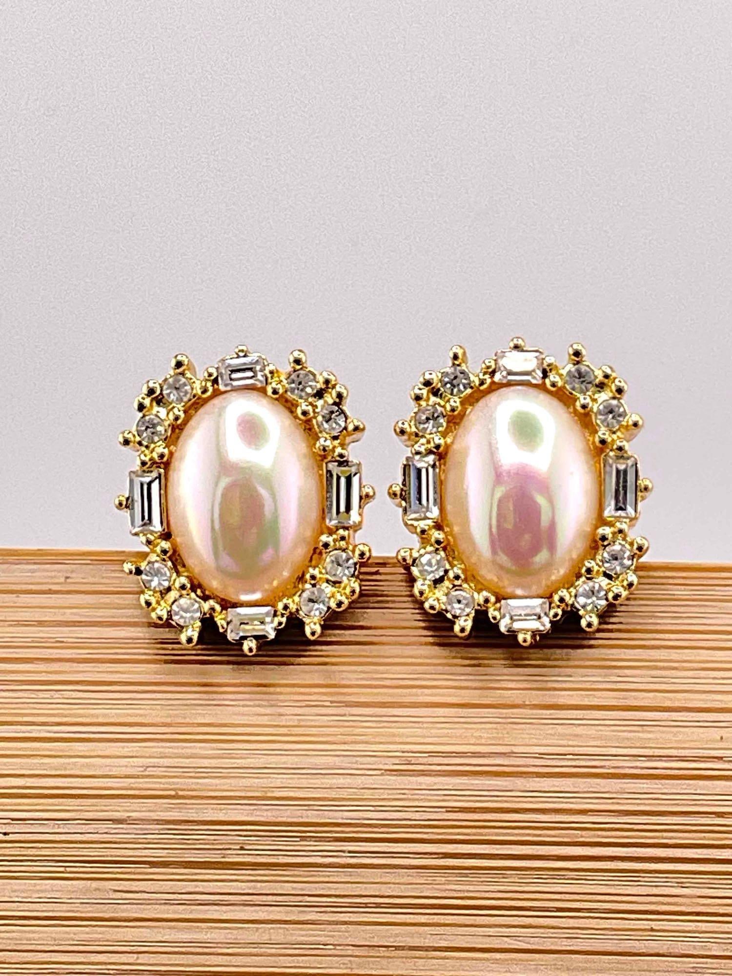 Pair of Vintage Christian Dior Faux pearl earrings w/ 14K gold post Unused. - 2