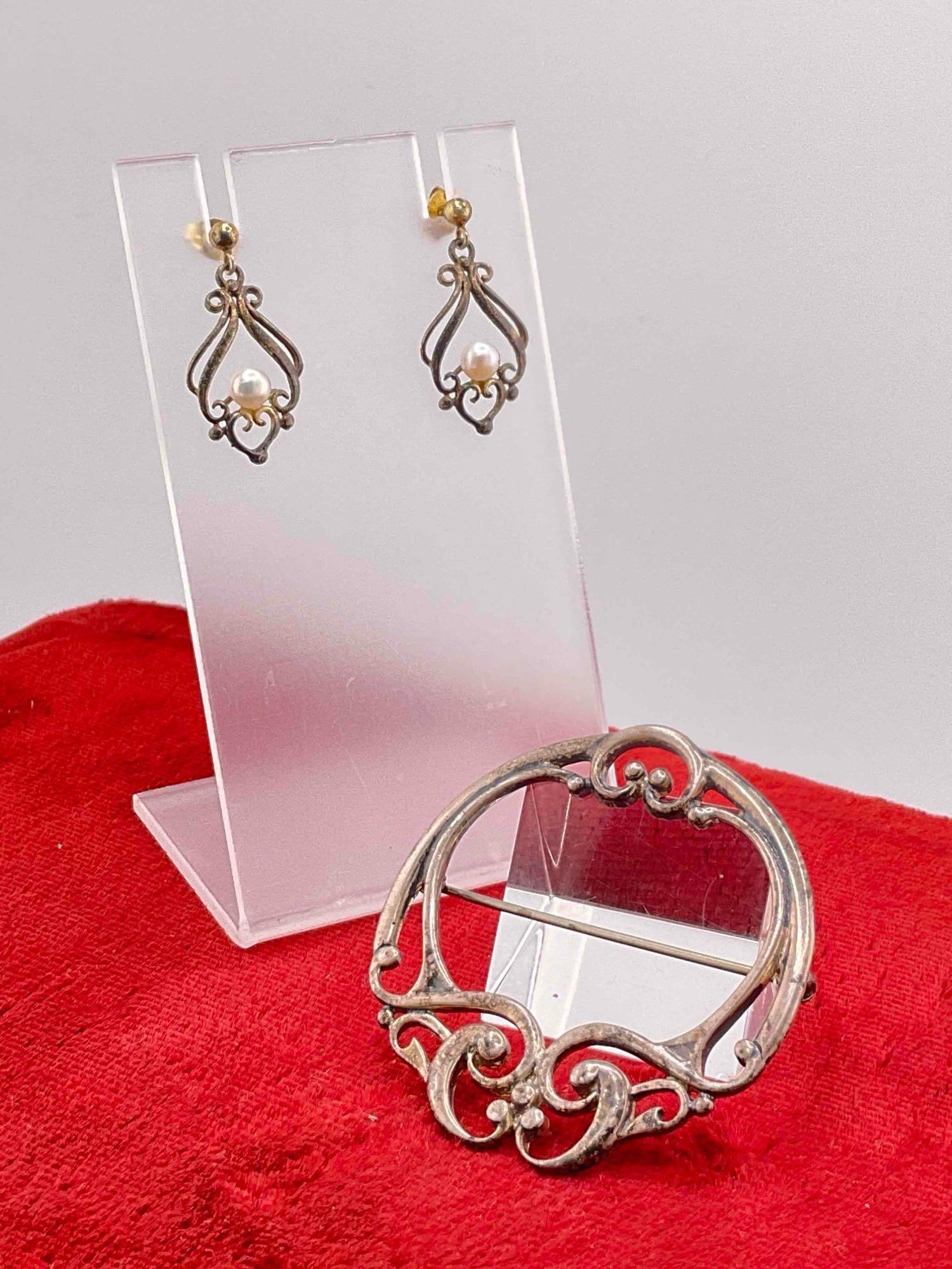 Vintage Sterling Silver Pin/Brooch & Vintage Sterling (Vermeil) Dangle earrings w/ pearls: c-6110