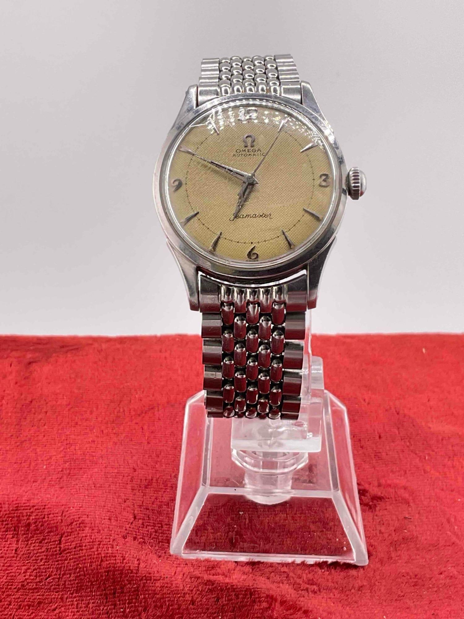 Vintage circa 1950's Omega Seamaster Bumper? Men's Watch w/ stainless steel case & band. see pics - 2