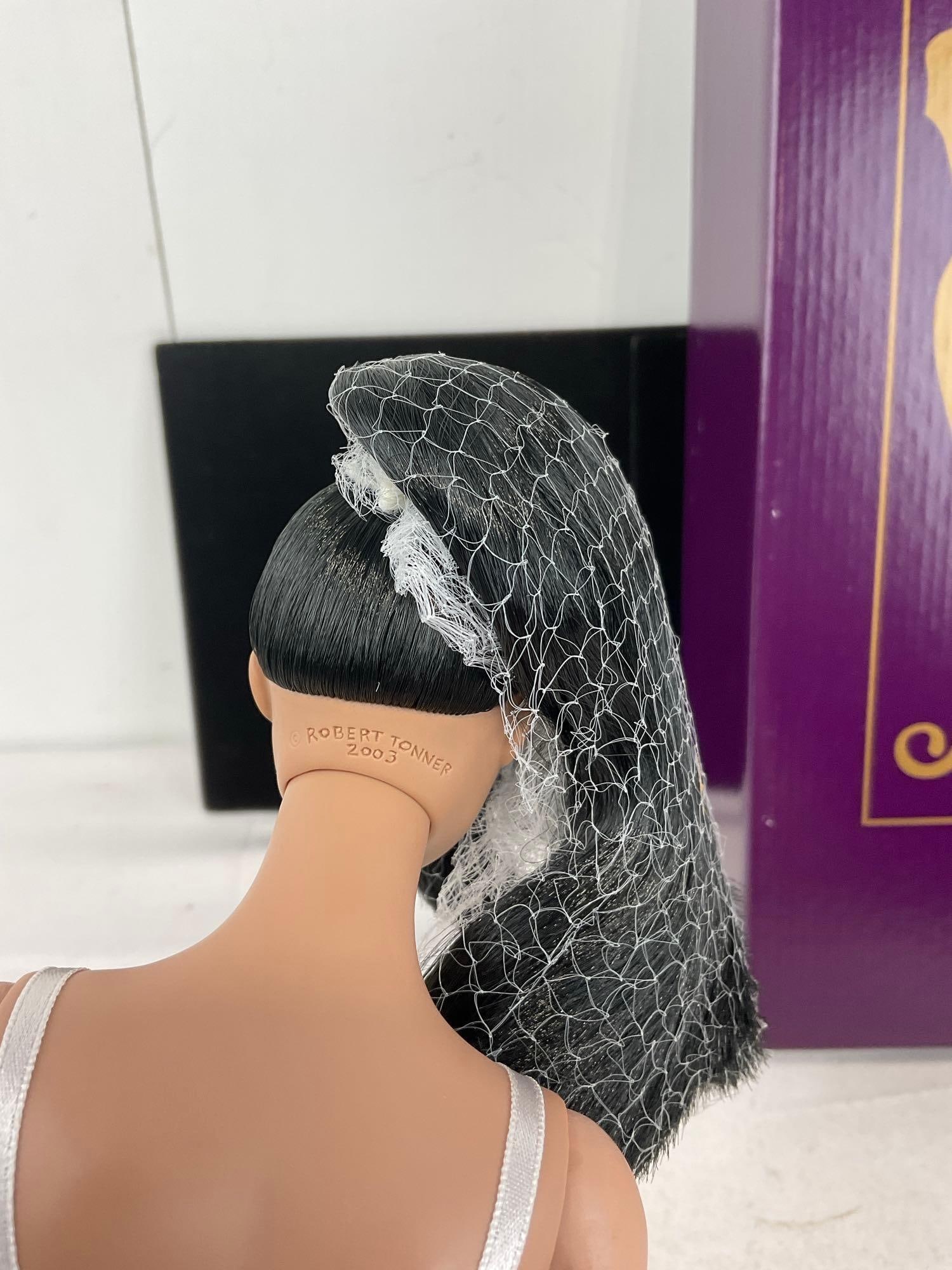 Tyler Wentworth Ready to Wear Carrie TW2404, in original box, 16 inch doll - 5