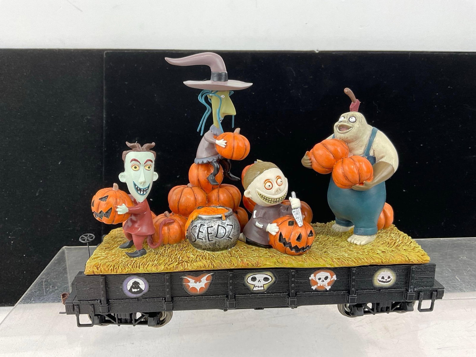 Hawthorne Village Nightmare Before Christmas Train Flat Car, w/Pumpkin Carving, 3rd issue, w/COA - 2