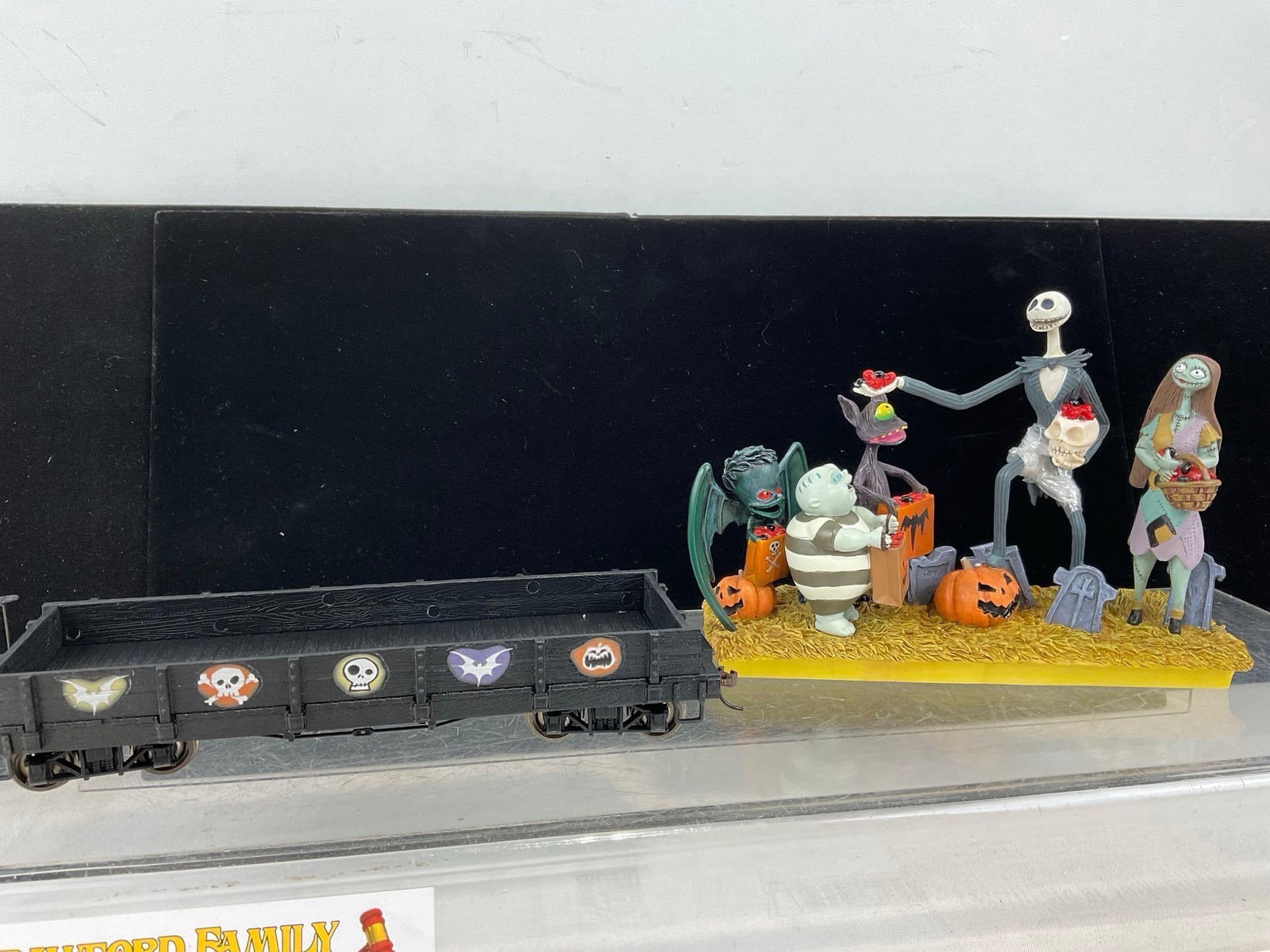 Hawthorne Village Nightmare Before Christmas Train Flat Car w/Trick or Treat, 2nd issue w/COA - 6