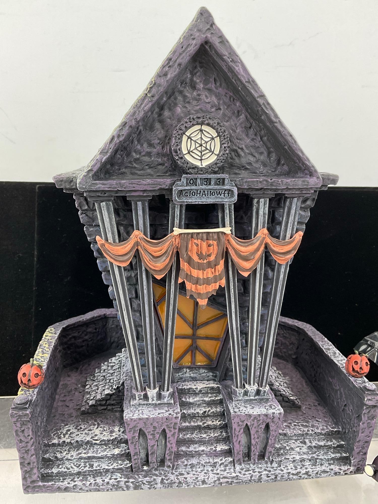 Hawthorne Village Nightmare Before Christmas Light Up Bldg, Town Hall, A5901 w/COA - 2