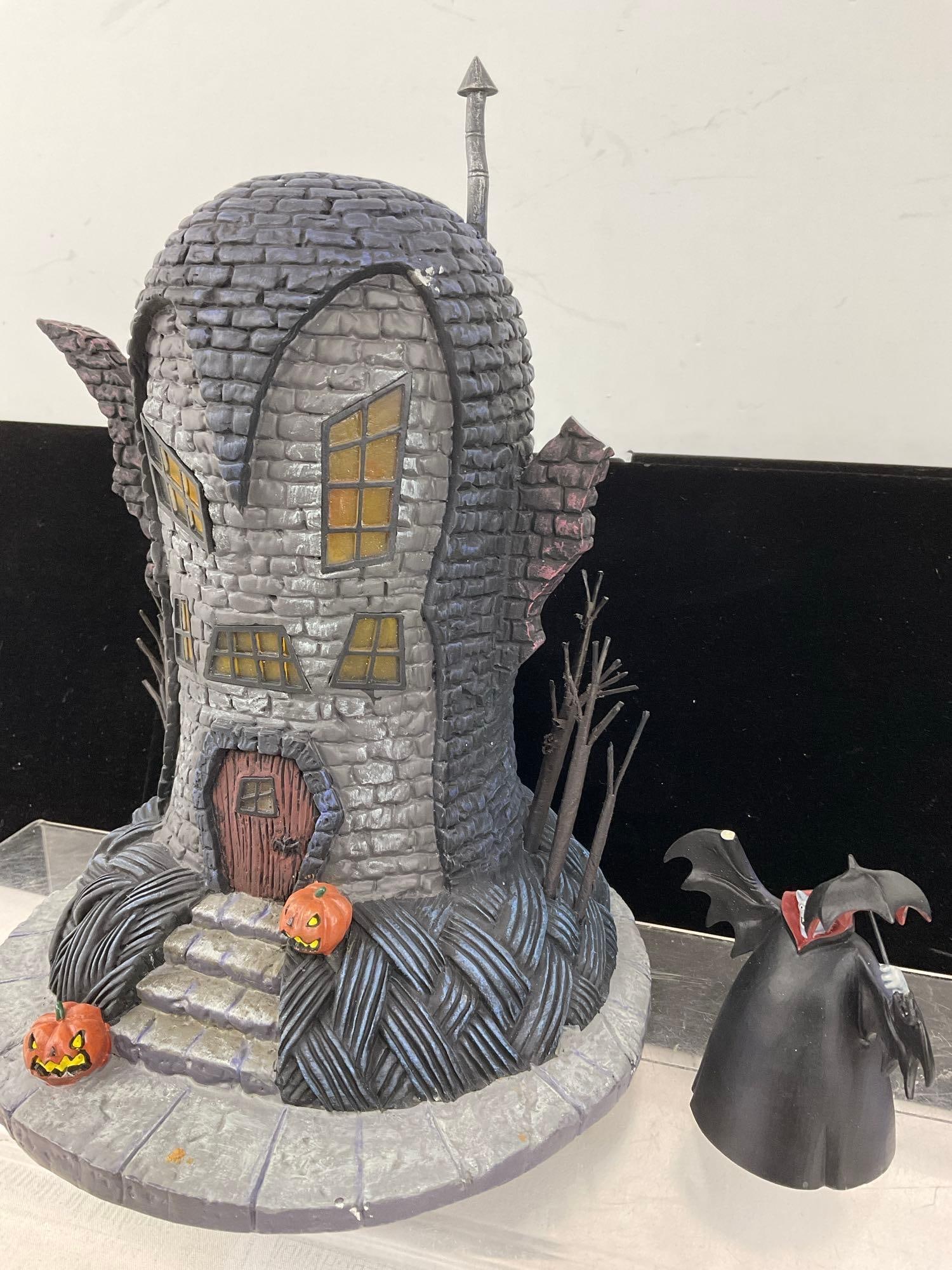 Hawthorne Village Nightmare Before Christmas Light Up Bldg, Bat House A1204, w/COA - 2