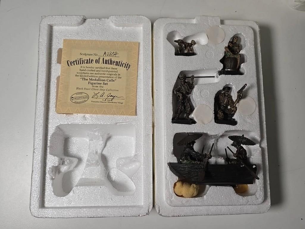 3 Hawthorne Village Pirates of the Caribbean Figures in box, sealed w/COA names Stock photos in d... - 5
