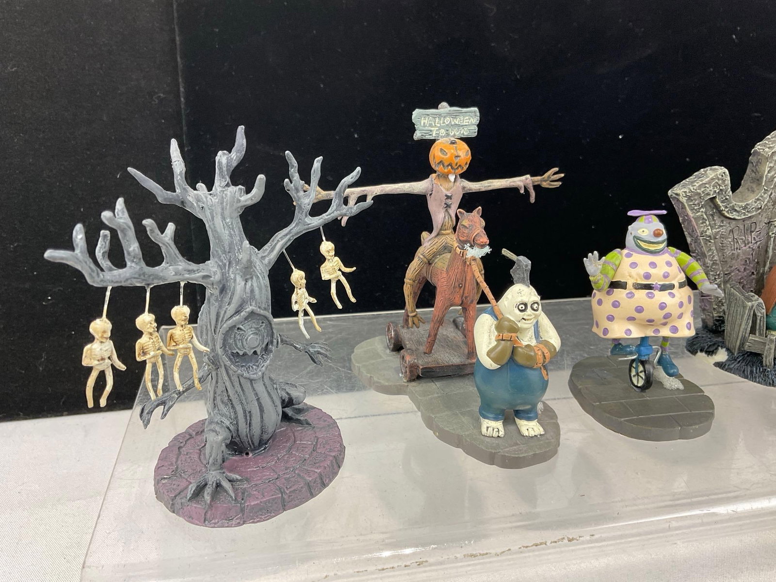 2 Sets of Hawthorne Village Nightmare Before Christmas Figures, Gruesome Threesome & Sally & the ... - 2