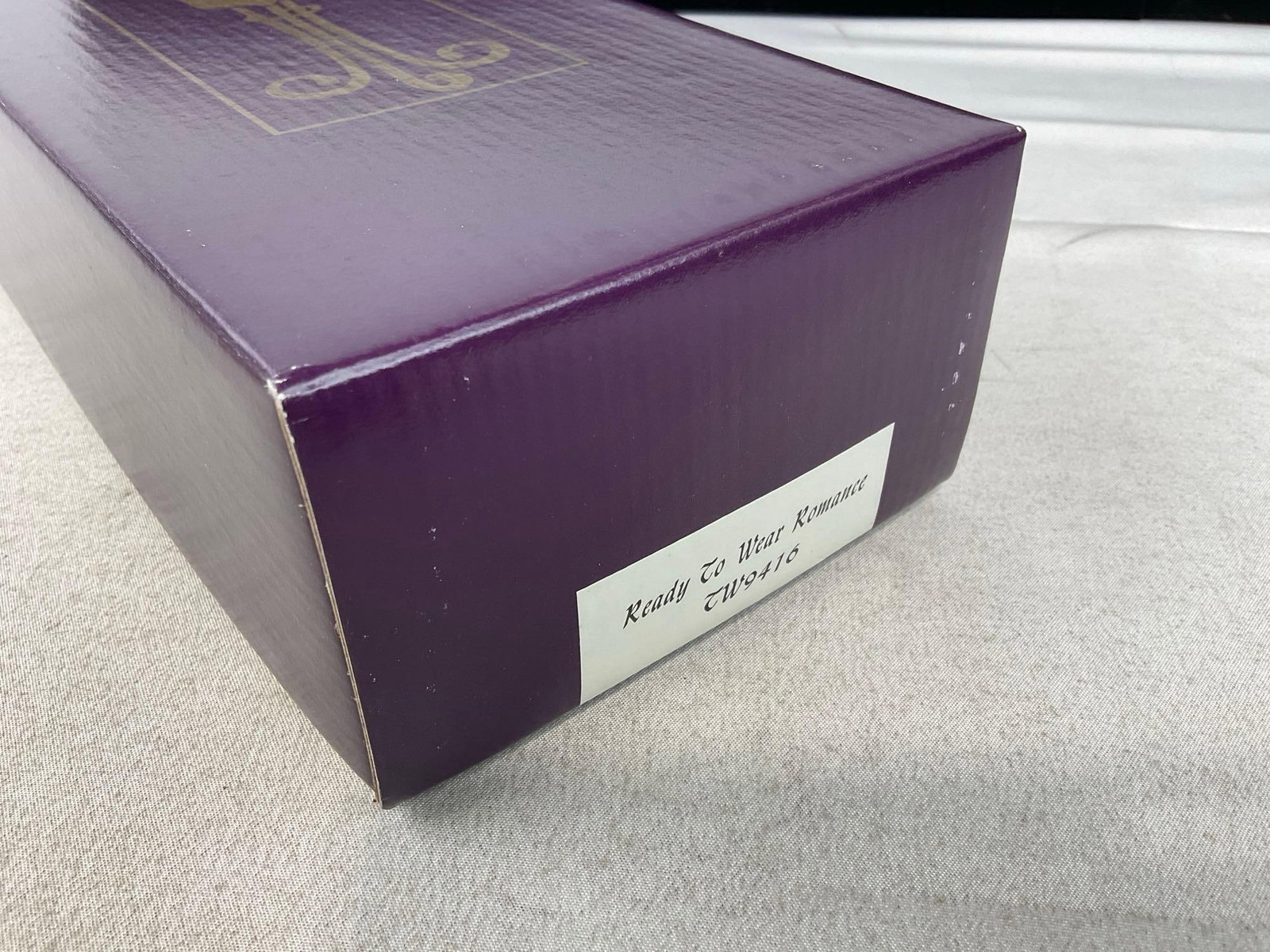 Tyler Wentworth Robert Tonner Ready-To-Wear Romance TW9416, in original box, 16 inch - 6