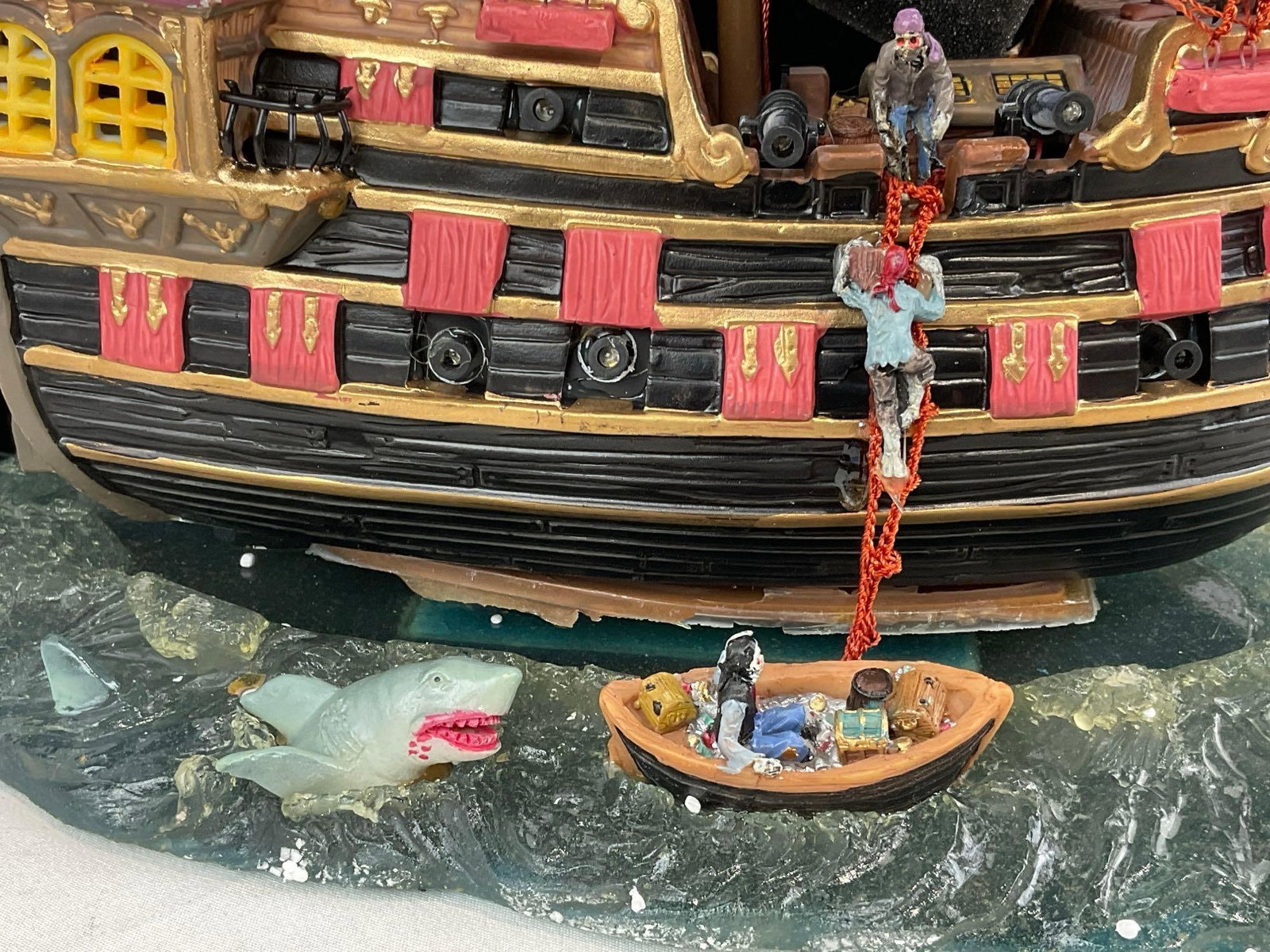 Lemax Spooky Town Figure in box, The Pillager, Skeleton ghost ship Figure - 4