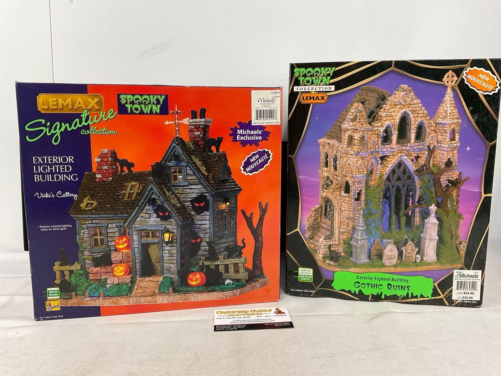 Lemax Spooky Town Figures in box, Vickis Cattery & Gothic Ruins: Appears to be in good shape, electrics untested, only lightly used. The piece measures approx 16h x 12w x 12d inches. See pics. E-6160
