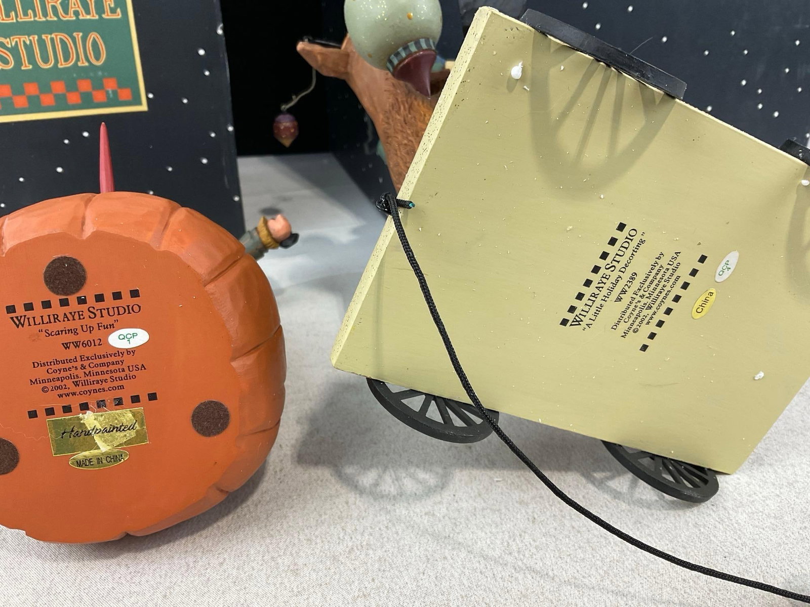 2 Williraye Studio Halloween Figures, A Little Holiday Decorting WW2389, & Scaring Up Fun WW6012 - 5