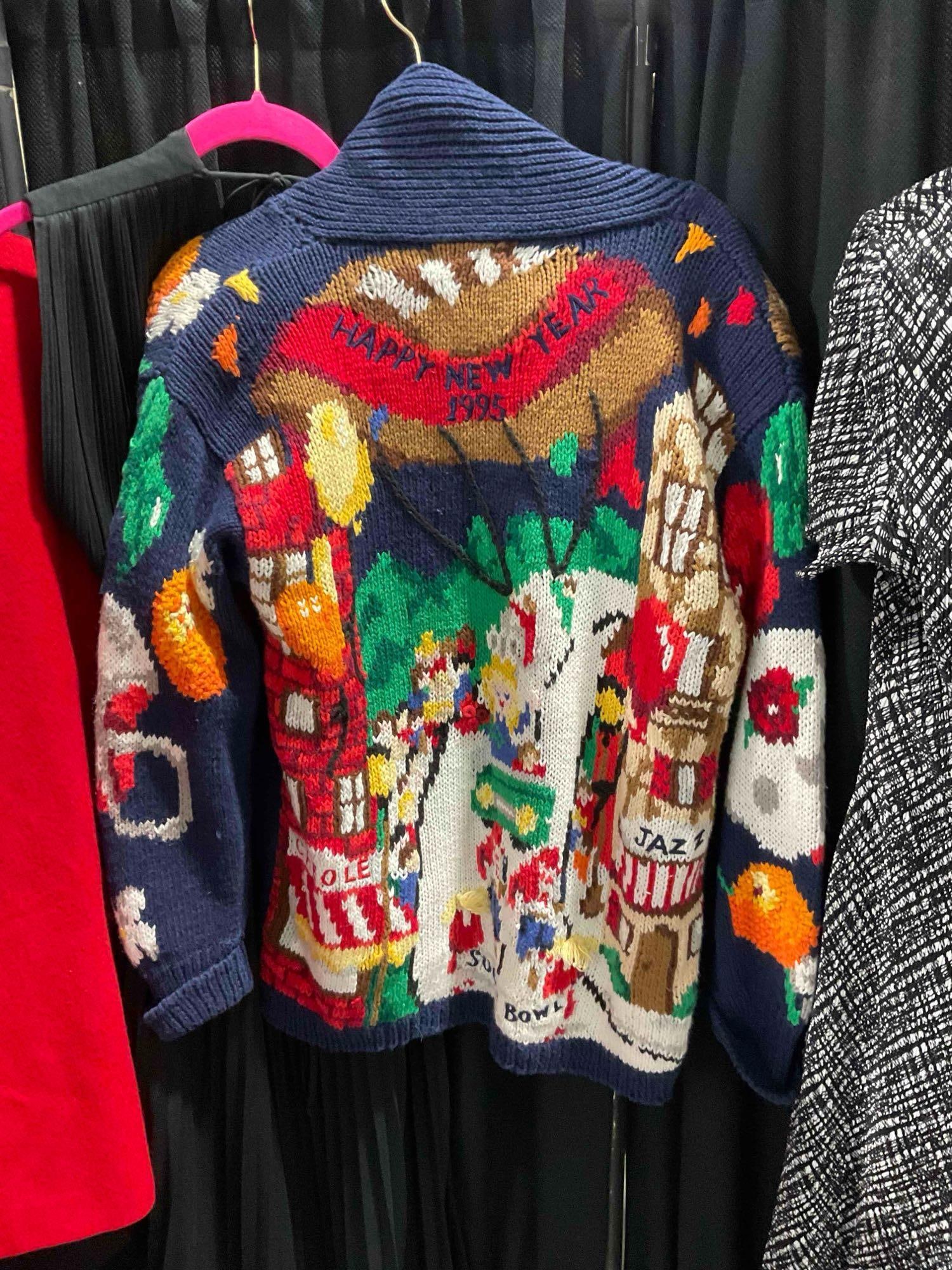 5 pcs Women's Clothing, incl. Vintage Alexandra Bartlett Knit Football Sweater Size M & More! - 17