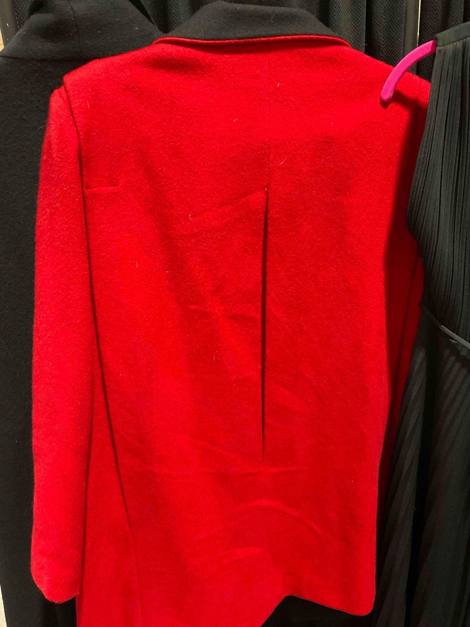 5 pcs Women's Clothing, incl. Vintage Alexandra Bartlett Knit Football Sweater Size M & More! - 19