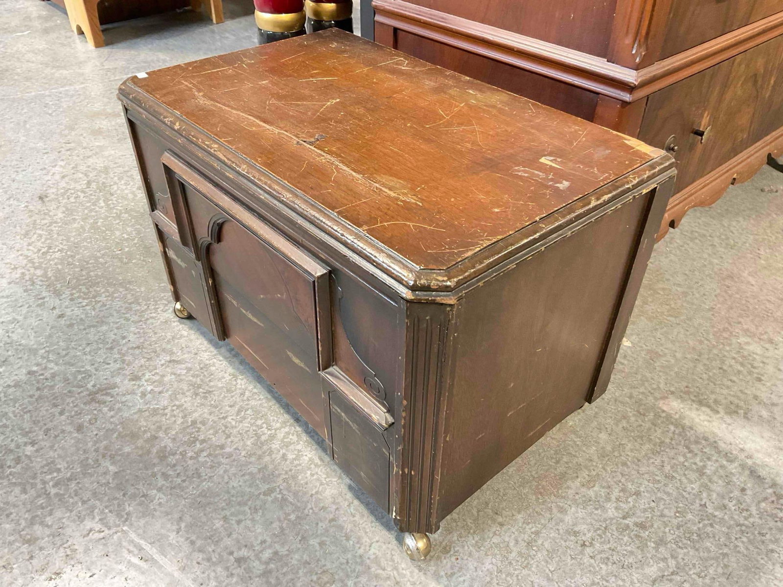 Vintage Wooden Storage Chest w/ Castors. Fair Condition. See pics. - 2