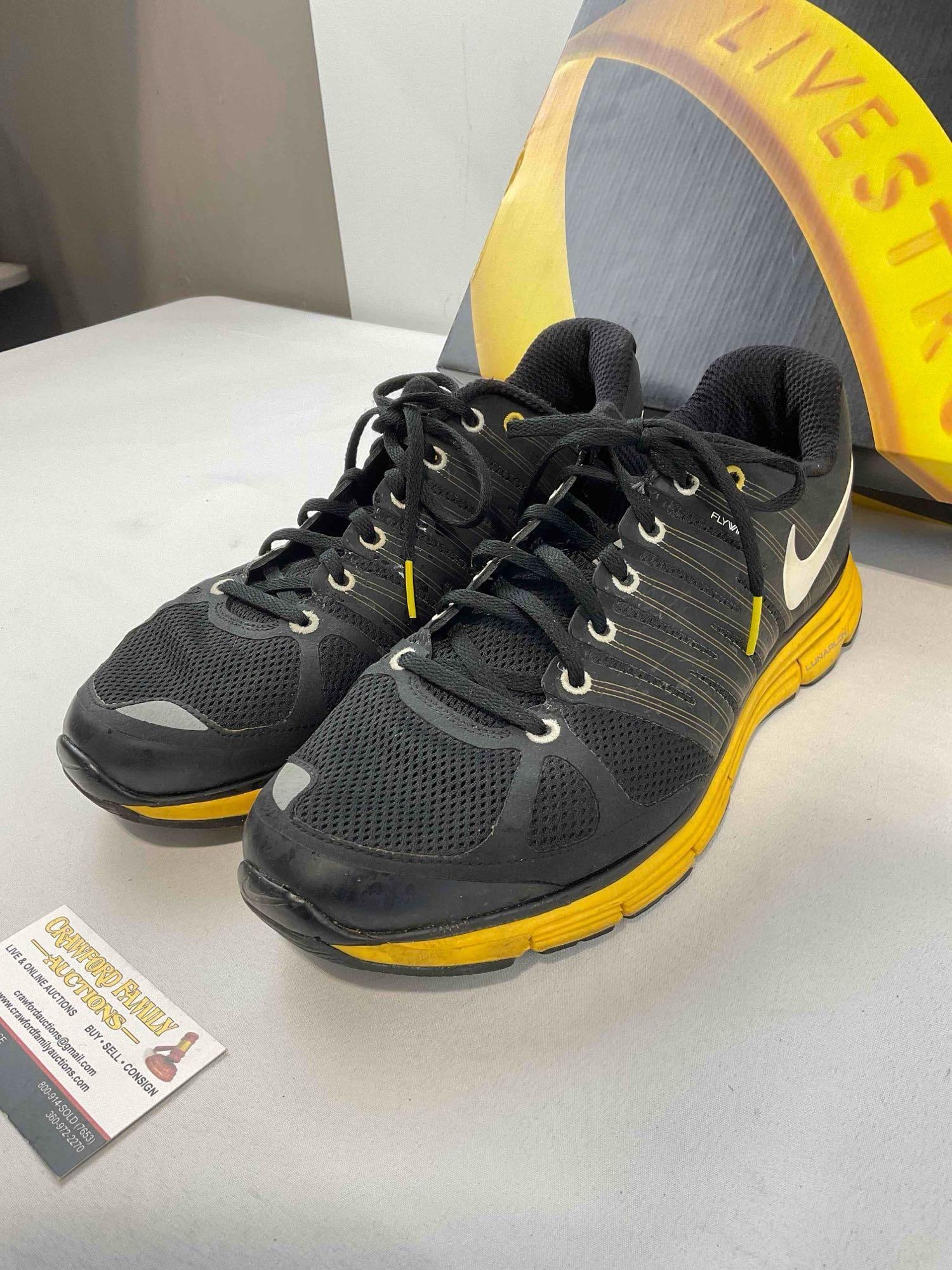 Pair of NIKE US Men's 11 Lunarlite+ 2 LAF Livestrong Black & Yellow Running Shoes w/ Box. - 3