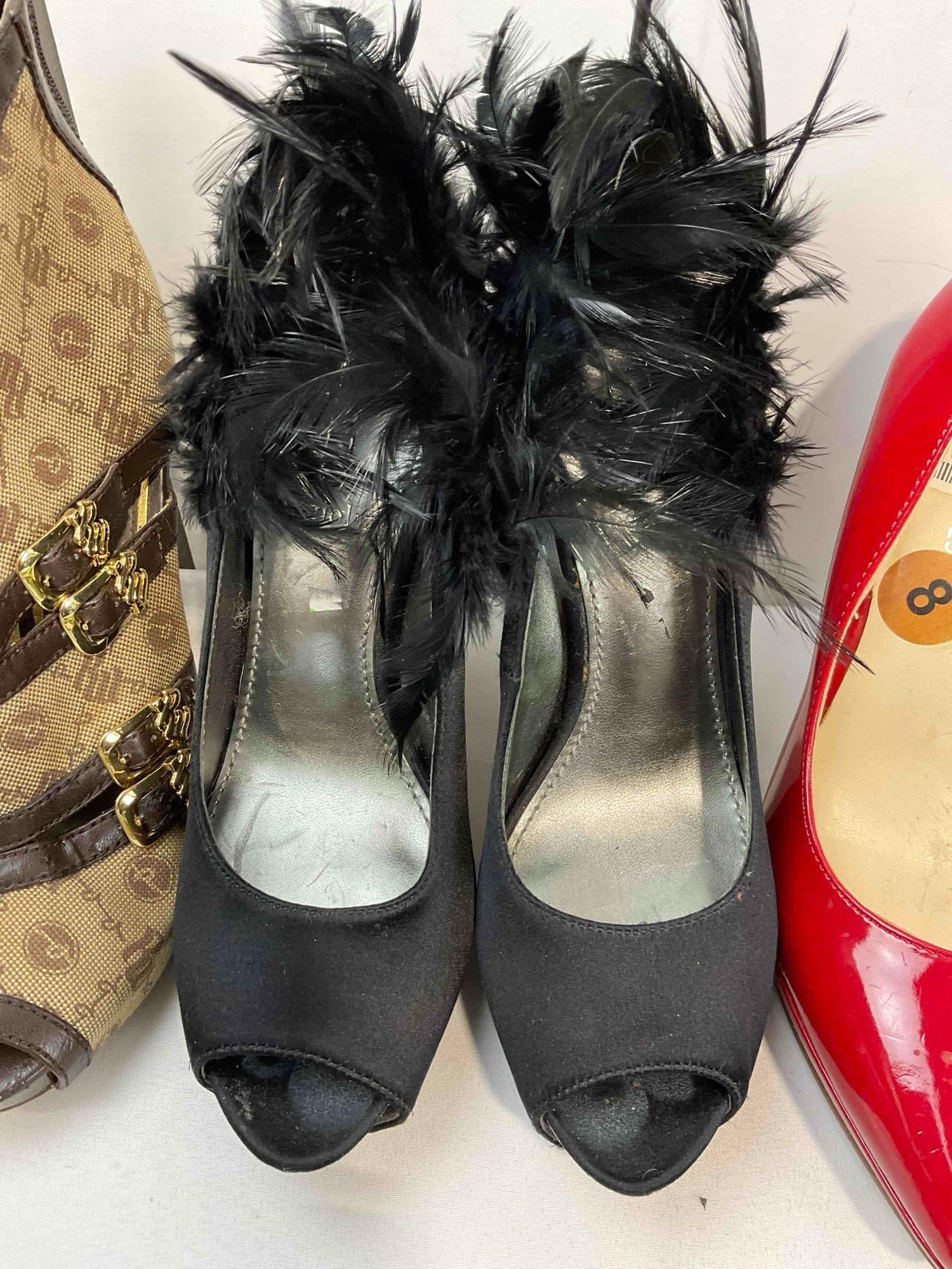 10 pcs Women's Accessories, incl. 5x Pairs of Shoes, 3x Handbags, 1x Belt & 1x Suitcase. See pics. - 6