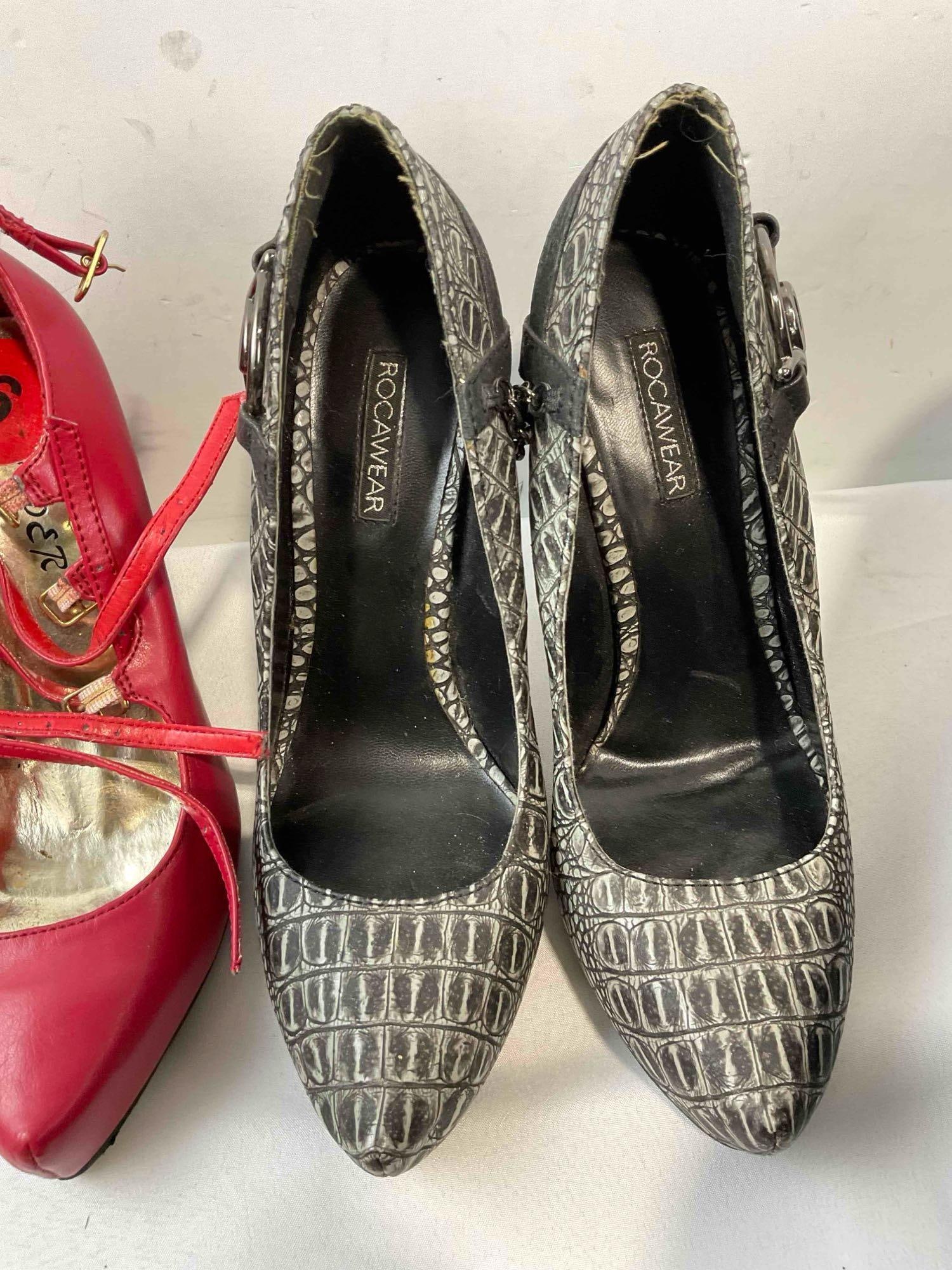10 pcs Women's Accessories, incl. 5x Pairs of Shoes, 3x Handbags, 1x Belt & 1x Suitcase. See pics. - 9