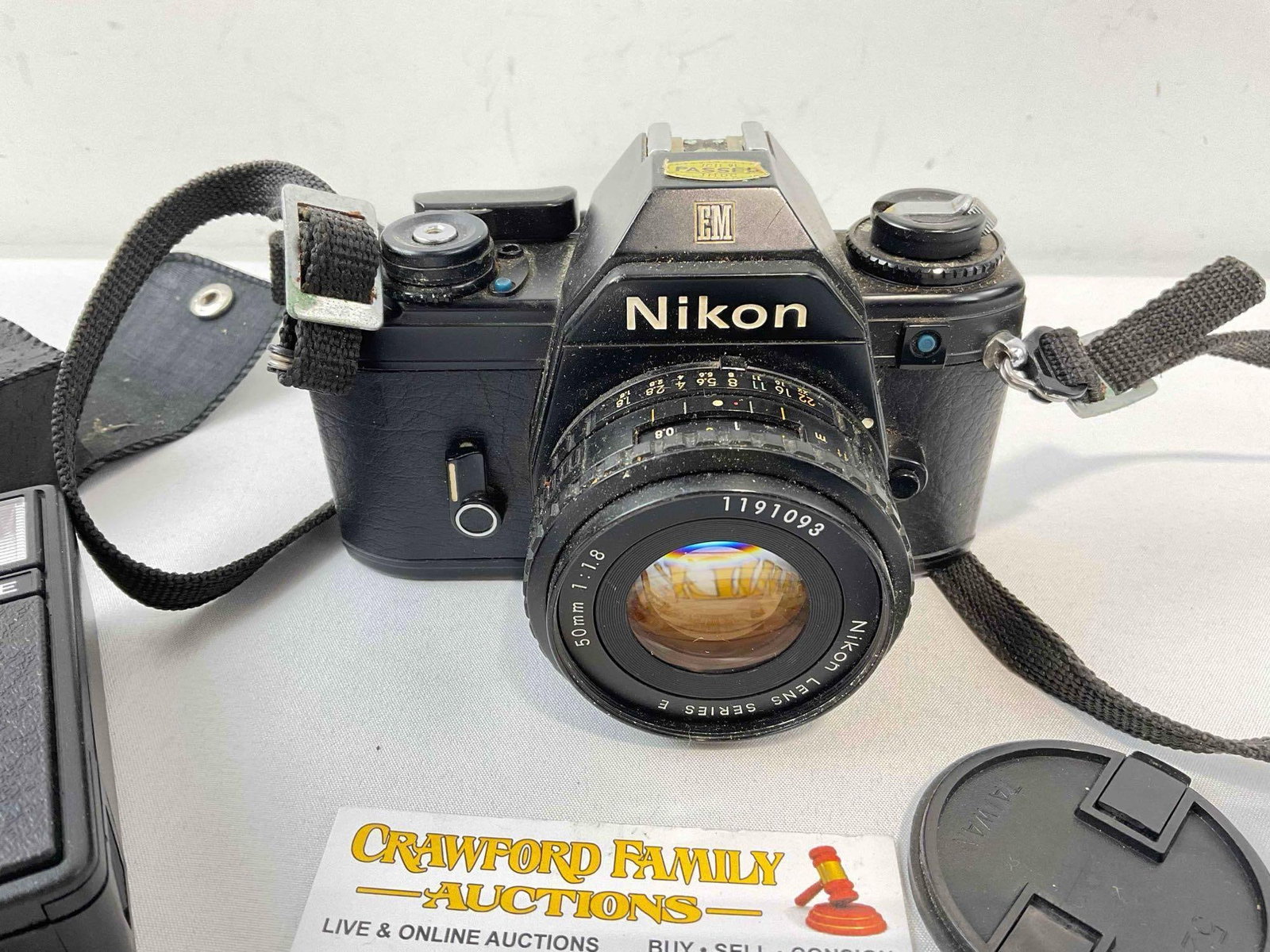 Vintage Nikon EM 35mm Film Camera w/ 50mm Lens & Nikon SB-E Flash. Untested, As Is. - 2
