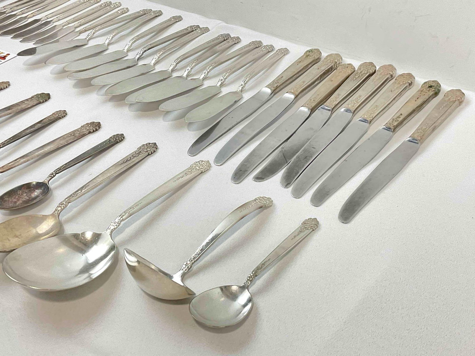 41 pcs Vintage King Edward Silver Plated Utensils, incl. Cheese Knives, Soup Spoons & More! - 3