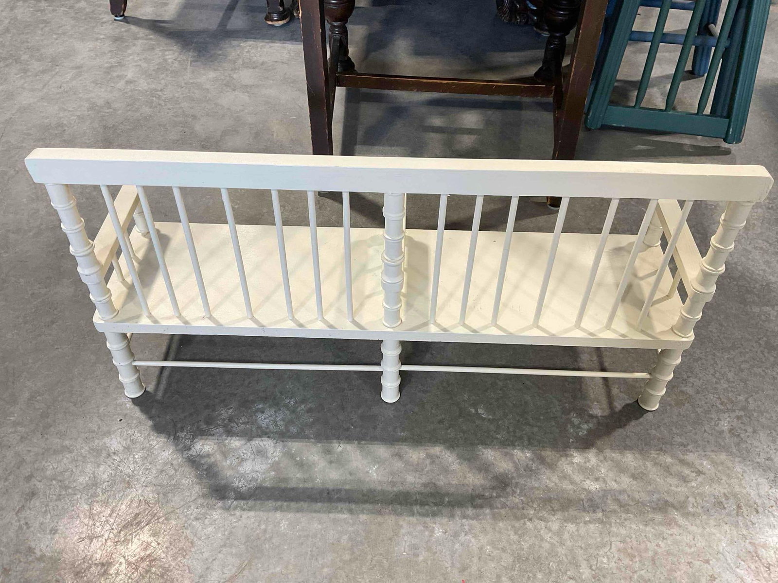 Vintage Tiny Off-White Painted Wooden Children's Toy Doll Side-by-Side Bench. Good Condition. - 4
