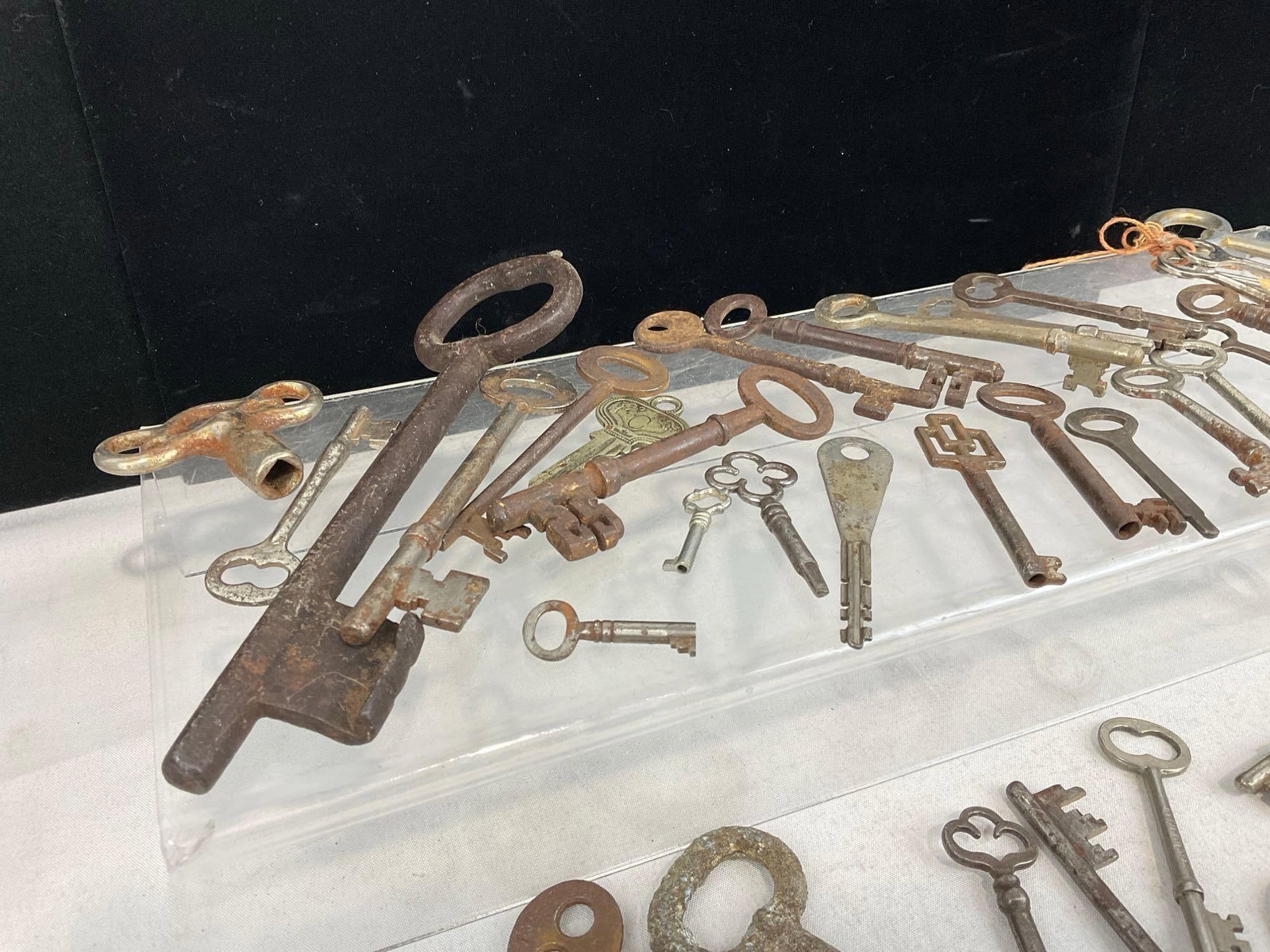Collection of 70+ Antique & Vintage Keys, Skeleton style, for doors, Furniture, locks, clocks & m... - 2