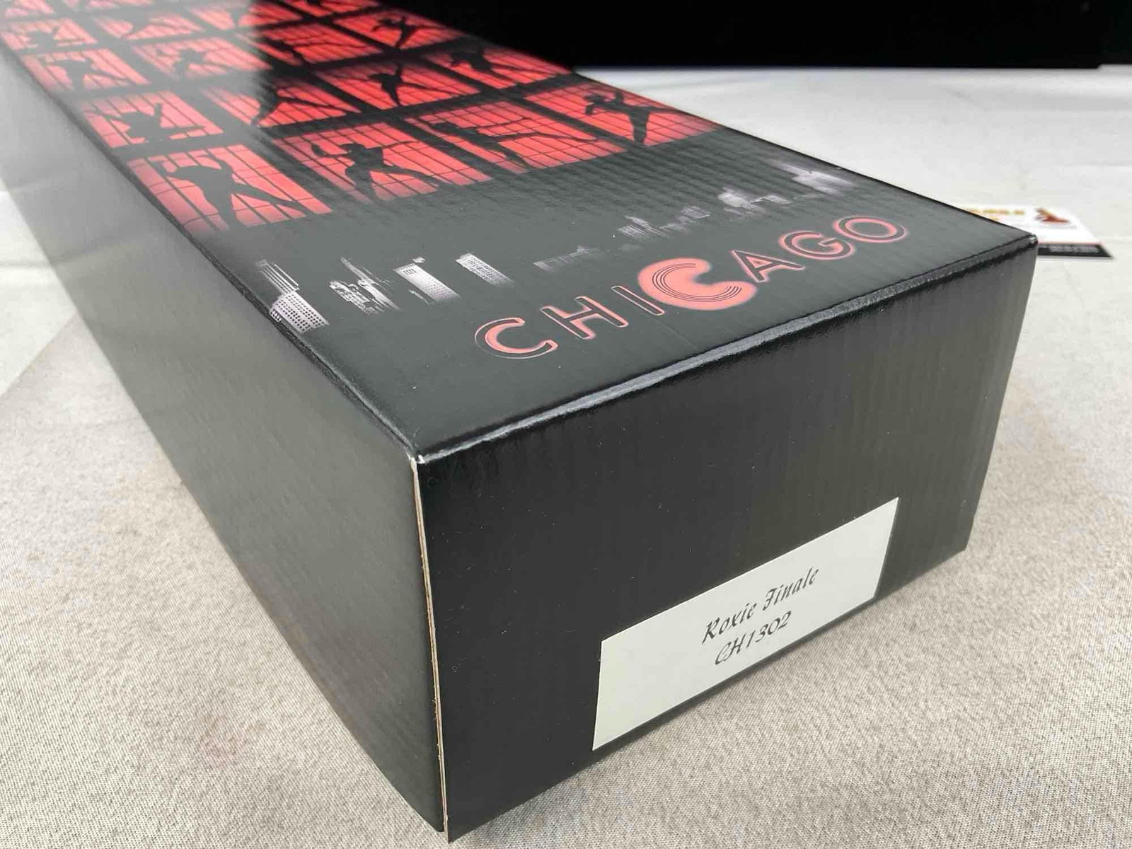 Robert Tonner Chicago Doll, Roxie Finale CH1302, 16 inch in original box - 4