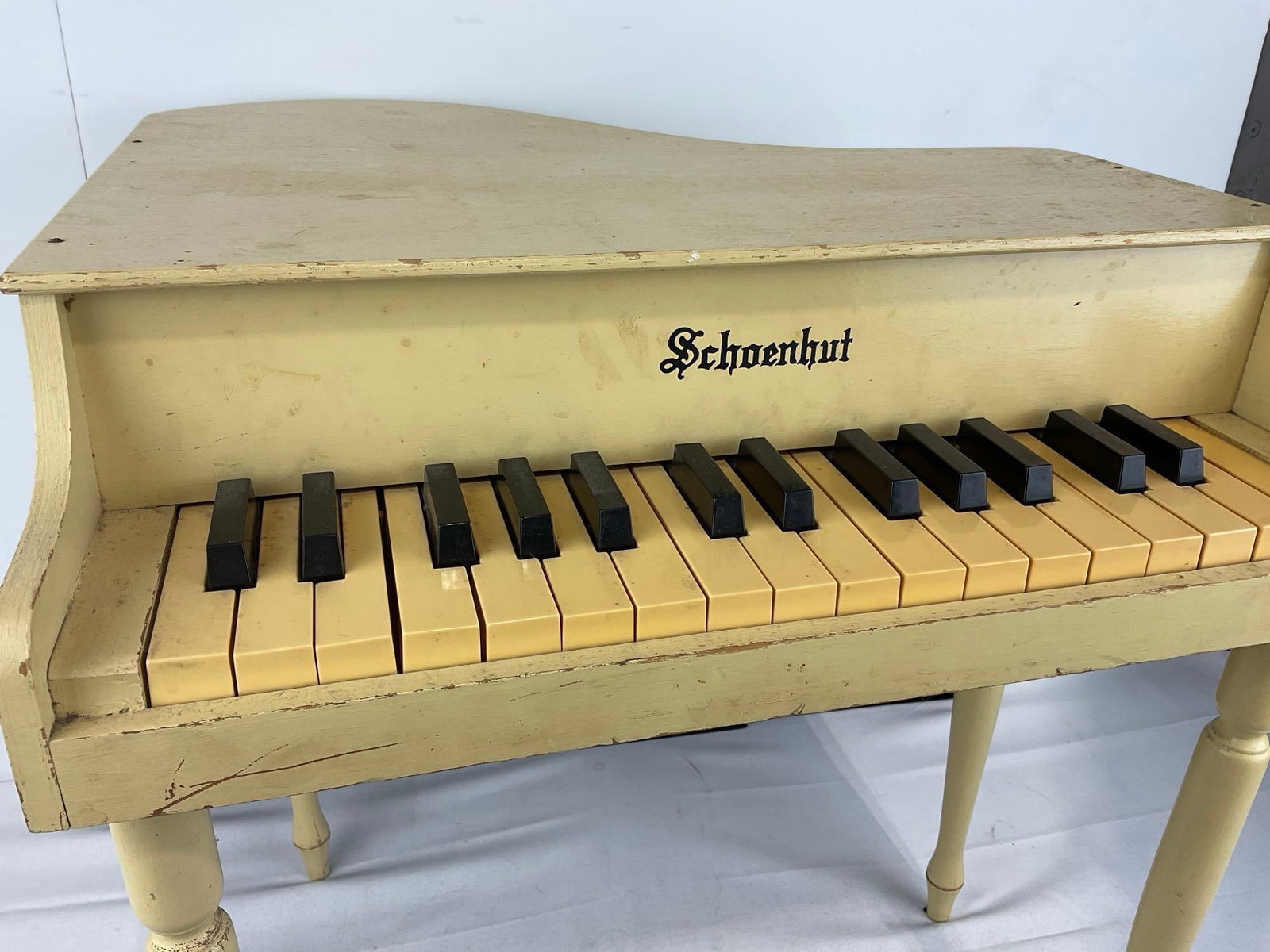 Vintage Schoenhut Wooden Childs Toy Piano, 30 key, thin legs, painted white - 2