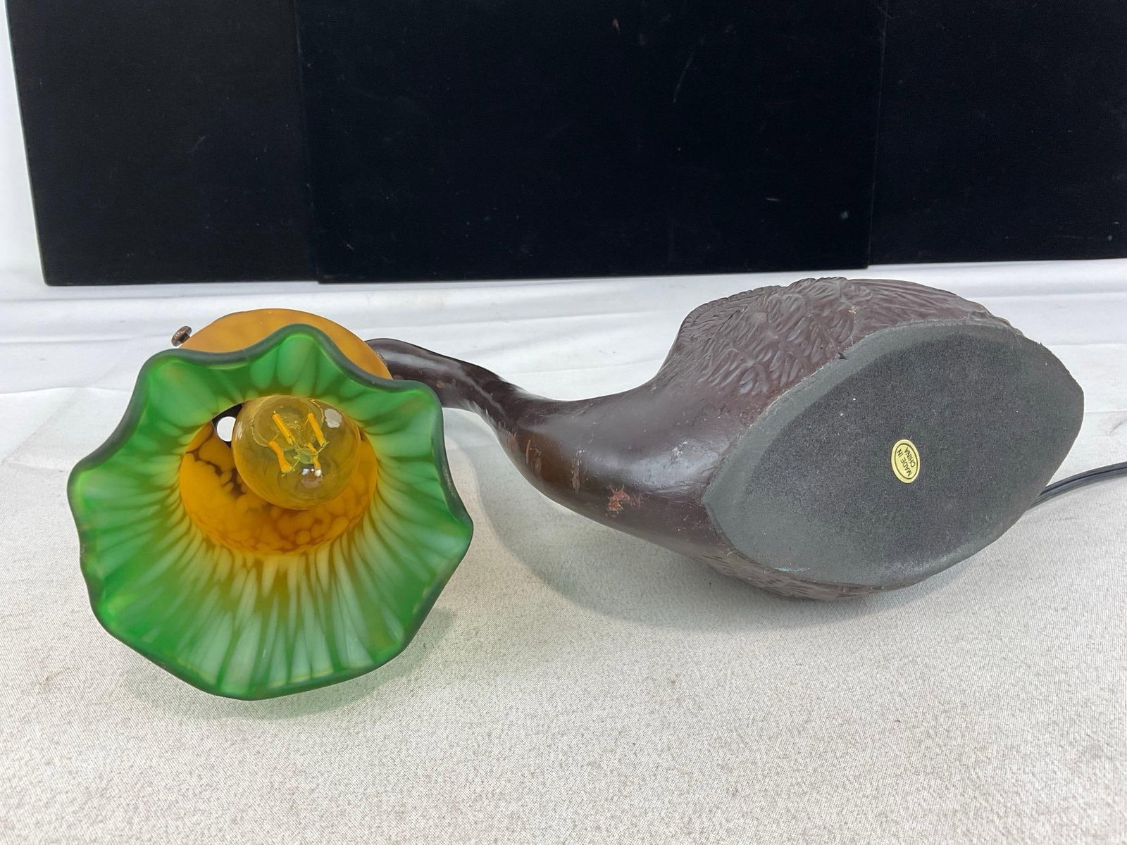Vintage Bronzed Cast Iron Swan Lamp, w/Yellow/Green Ombre, Tested & working - 4