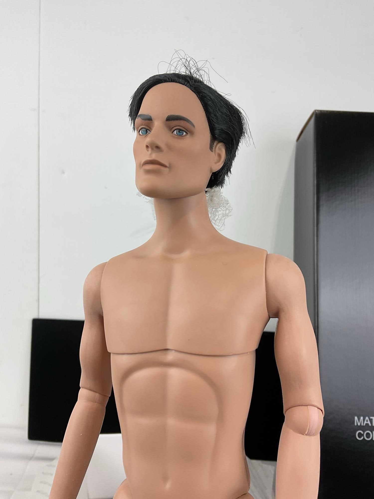 Robert Tonner Matt O Neill Collection Doll, Black Tie MO1301 - 4