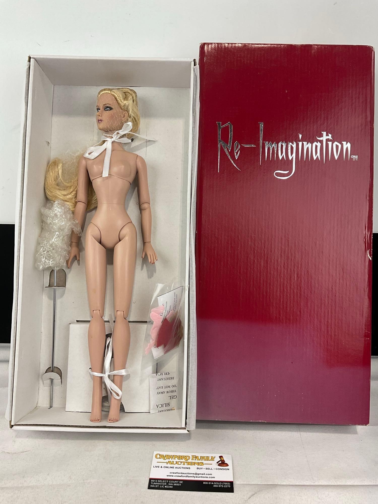 Brenda Starr Reporter Doll, 16 inch in original box, Cynders: Appears to be in good shape. The piece measures approx 19h x 9w x 5d inches. See pics. E-6160