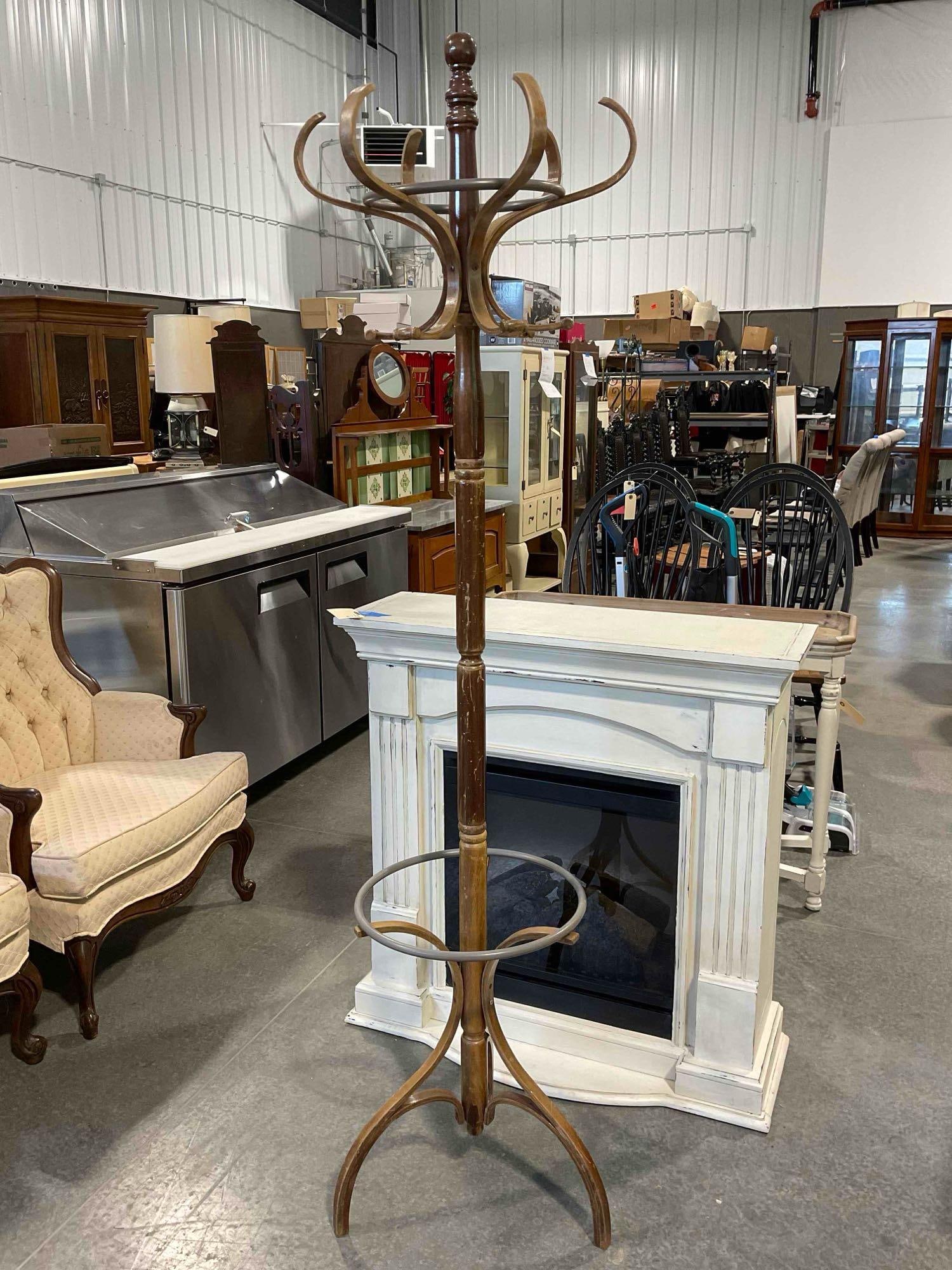 Vintage Wooden Hat Stand Coat Rack. As Is Condition. Needs TLC. See pics. - 2