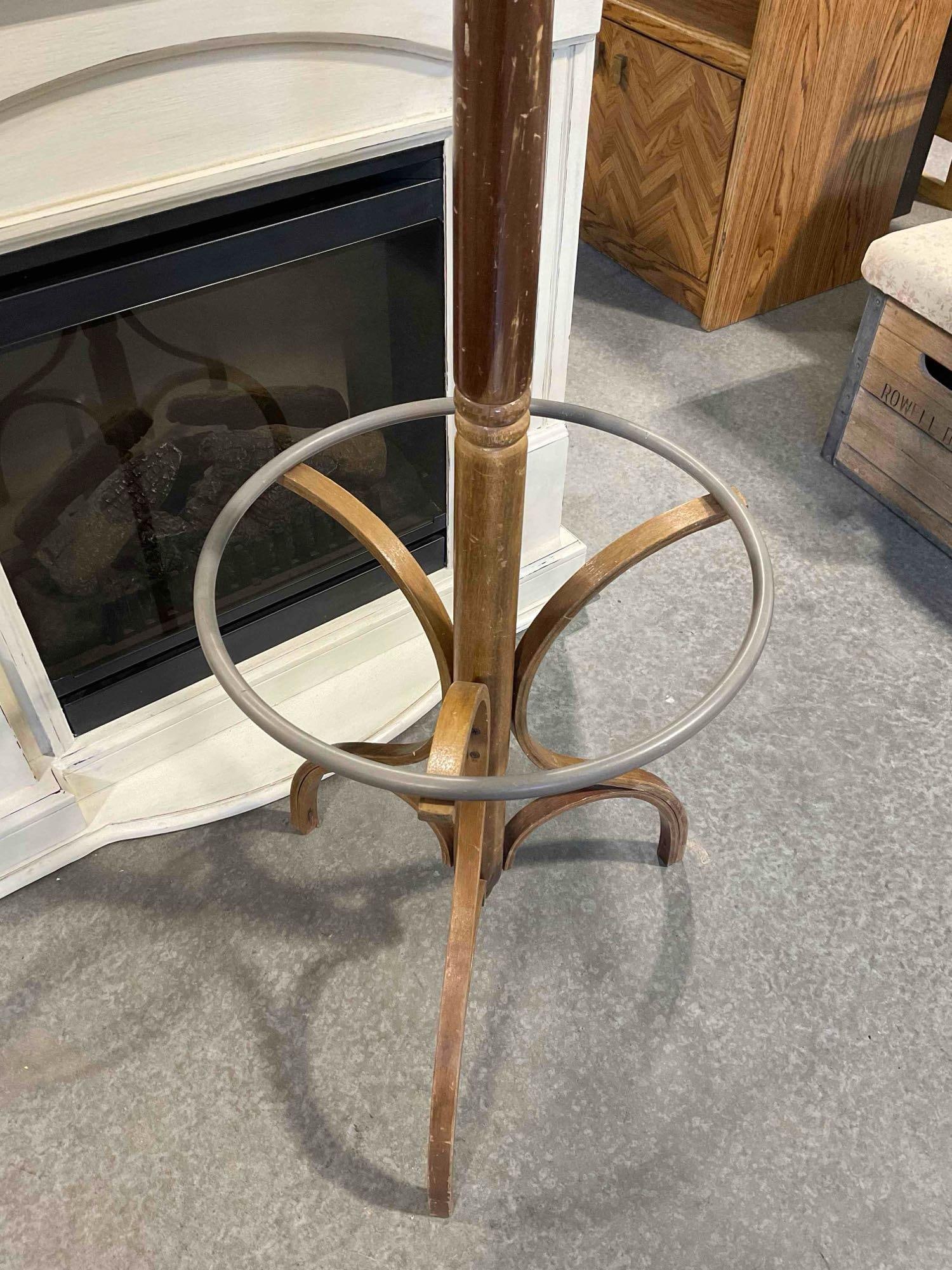 Vintage Wooden Hat Stand Coat Rack. As Is Condition. Needs TLC. See pics. - 6