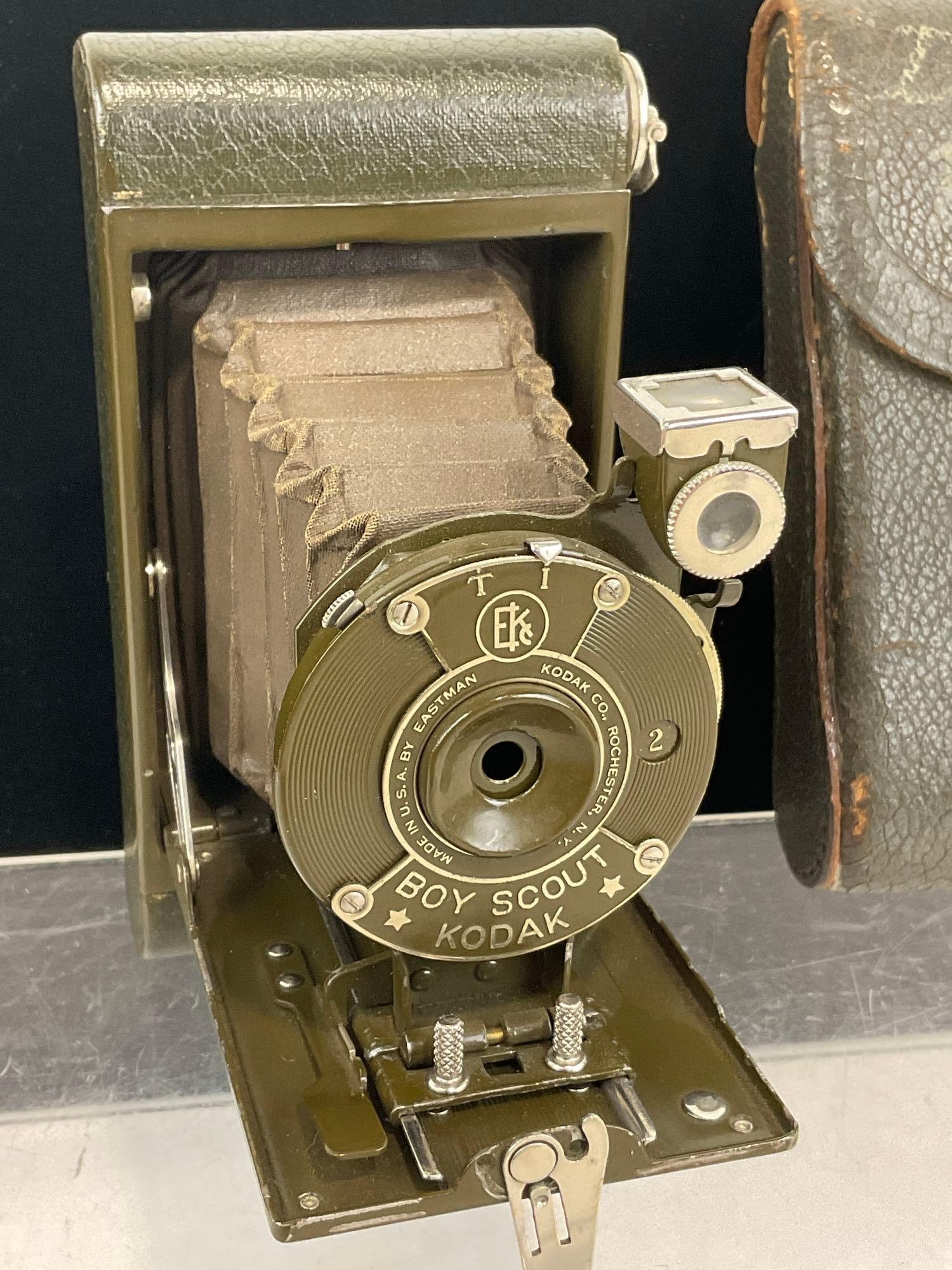 Early 20th Century Boy Scout Eastman Kodak Folding Camera Olive Drab & Case w/Boy Scout Fleur De ... - 2