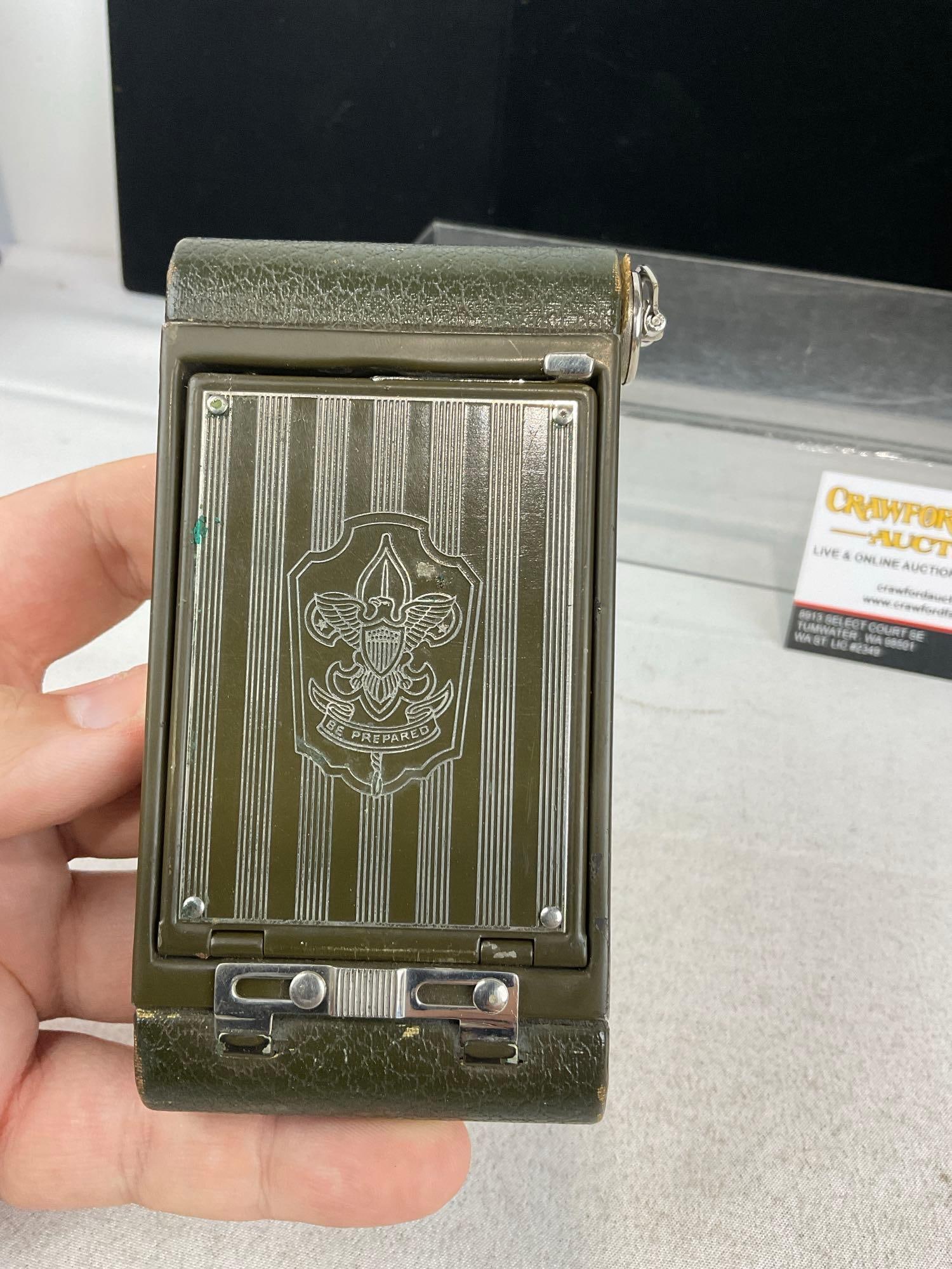 Early 20th Century Boy Scout Eastman Kodak Folding Camera Olive Drab & Case w/Boy Scout Fleur De ... - 4