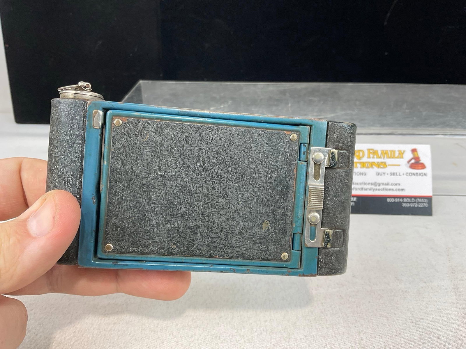 Early 20th Century Eastman Kodak Co. Vest Pocket Hawk-Eye, Electric Blue colorway - 3