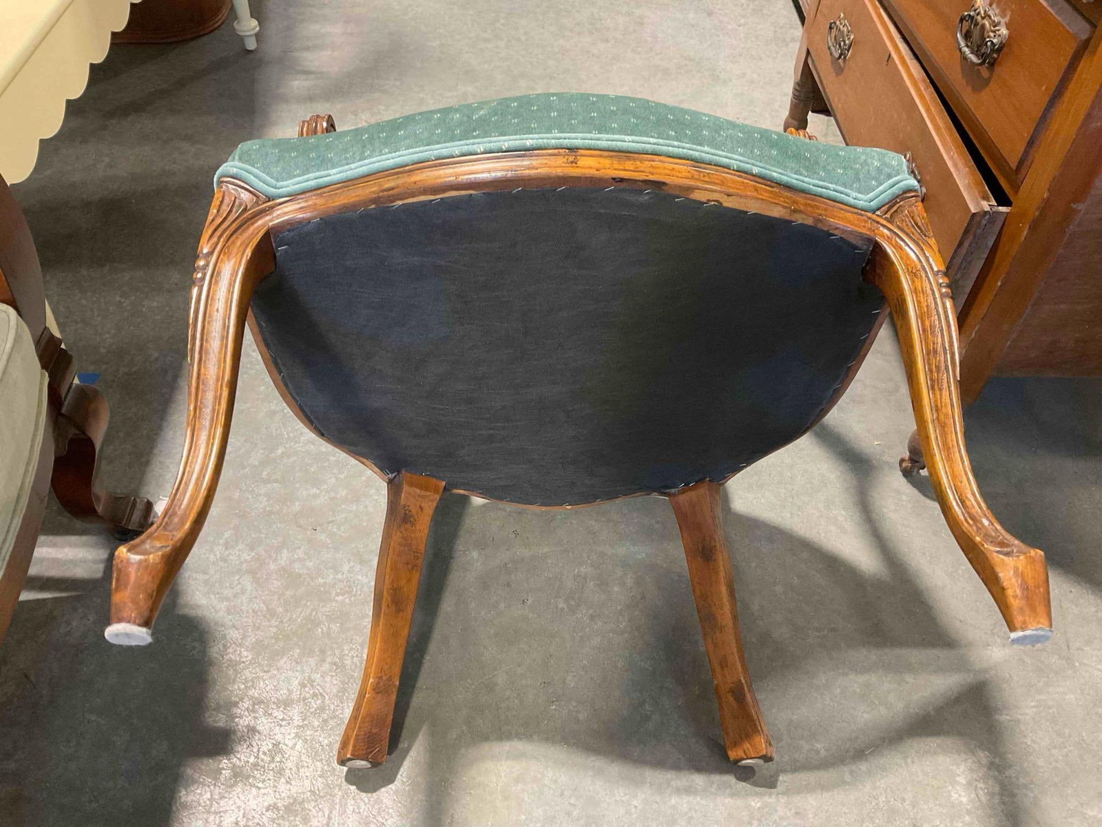 Vintage Louis XVI Style Carved Oak Parlor Chair w/ Teal Velvet Upholstery. Good Condition. - 6