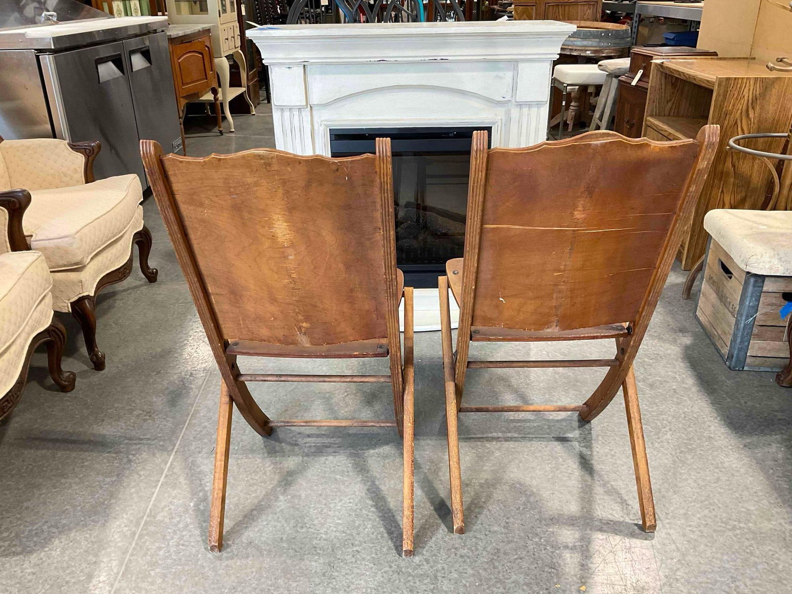 Pair of Vintage Maple Veneer Folding Chairs from the Woman's Club of Olympia. Fair Condition. - 4