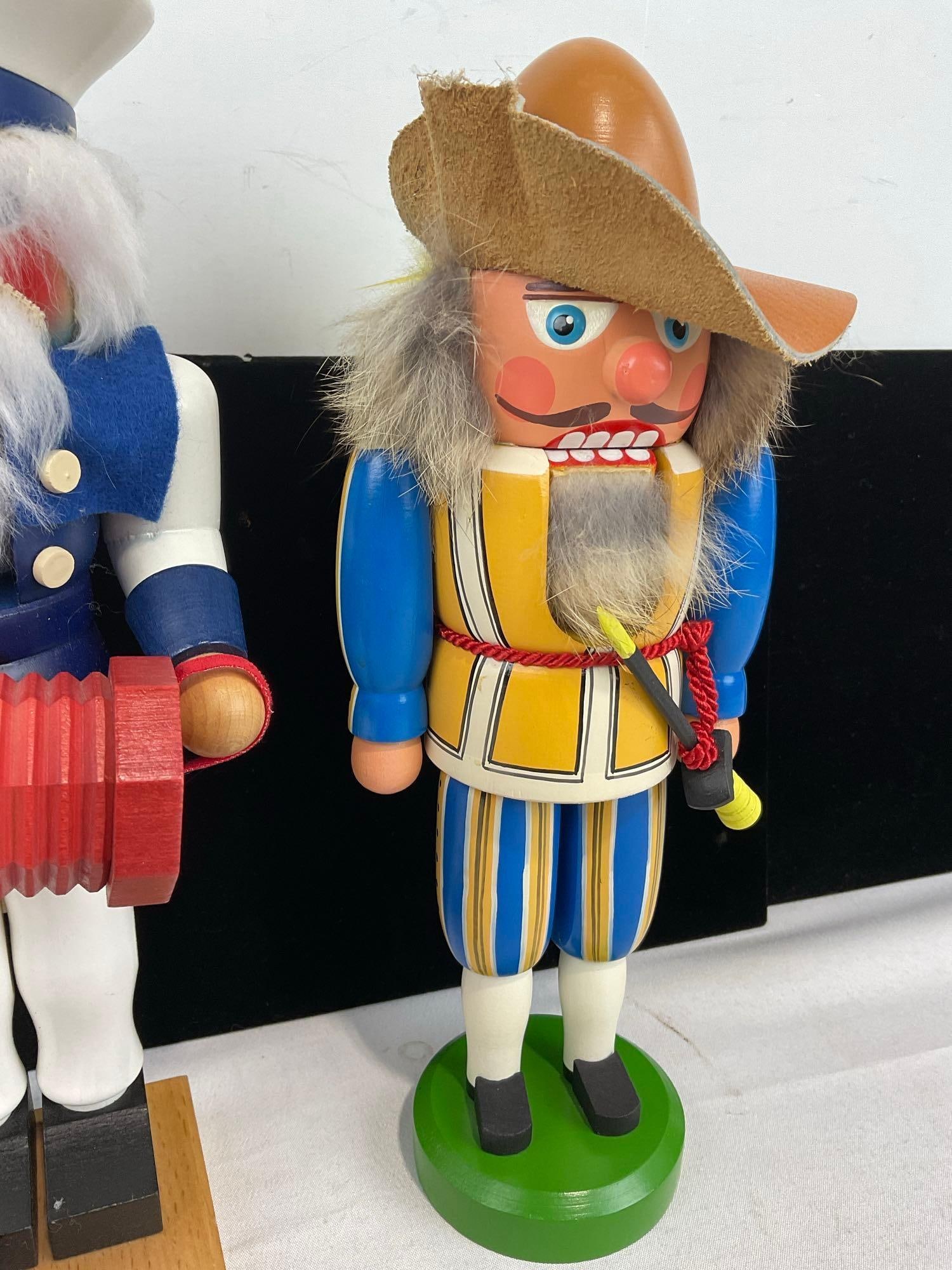 2 German Nutcrackers, Wooden Handcrafted, Christian Ulbricht Sailor & Erzgebirge Pirate - 3